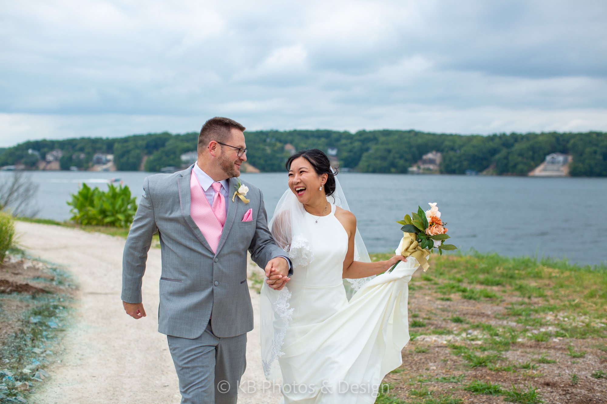 Wedding-Destination-Photography-Lake-of-the-Ozarks-Missouri-Nick_Irene-Jefferson-City-bride-groom-Lodge-of-Four-Seasons-wedding-photographer-KB-Photos-and-Design-219.jpg