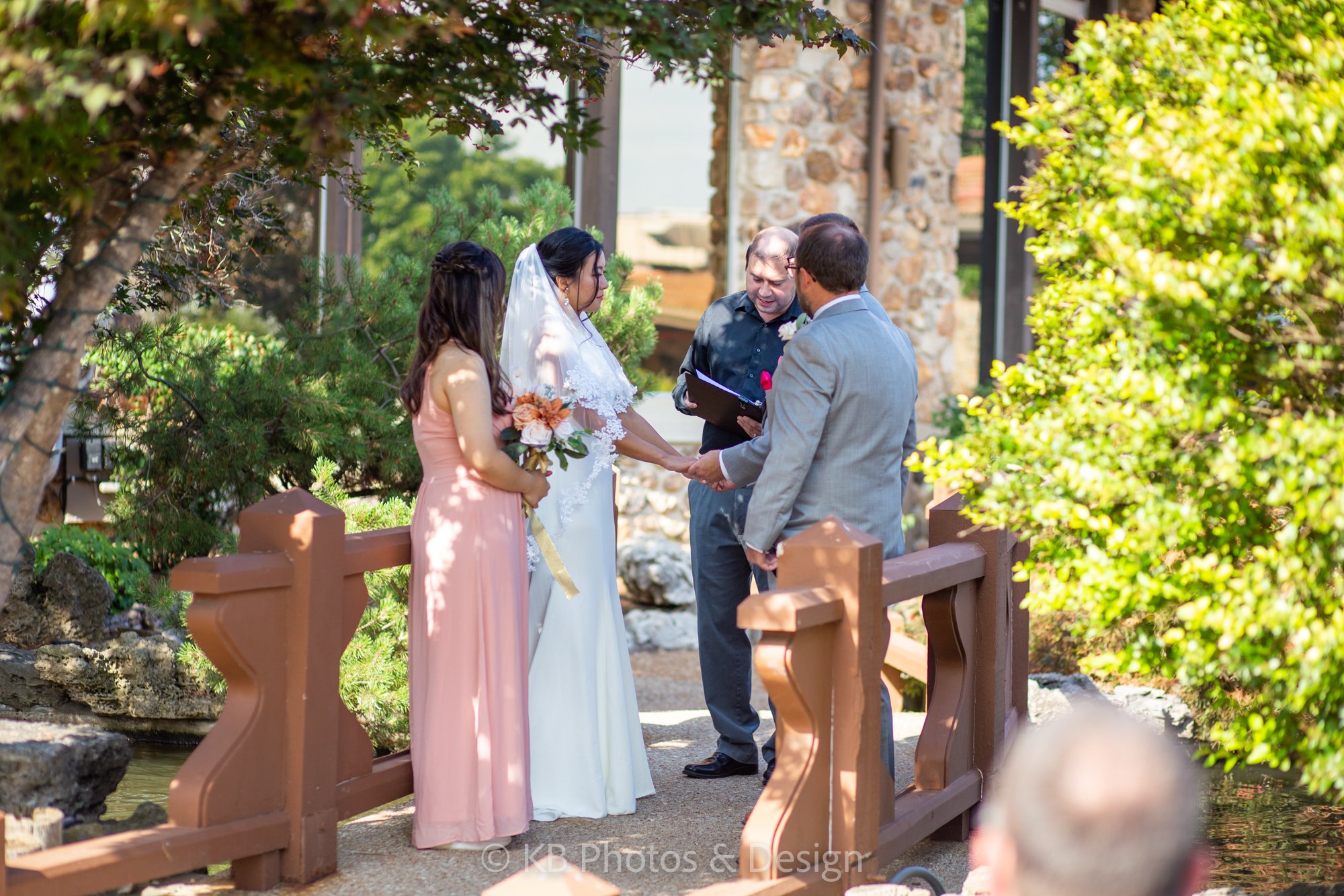 Wedding-Destination-Photography-Lake-of-the-Ozarks-Missouri-Nick_Irene-Jefferson-City-bride-groom-Lodge-of-Four-Seasons-wedding-photographer-KB-Photos-and-Design-336.jpg