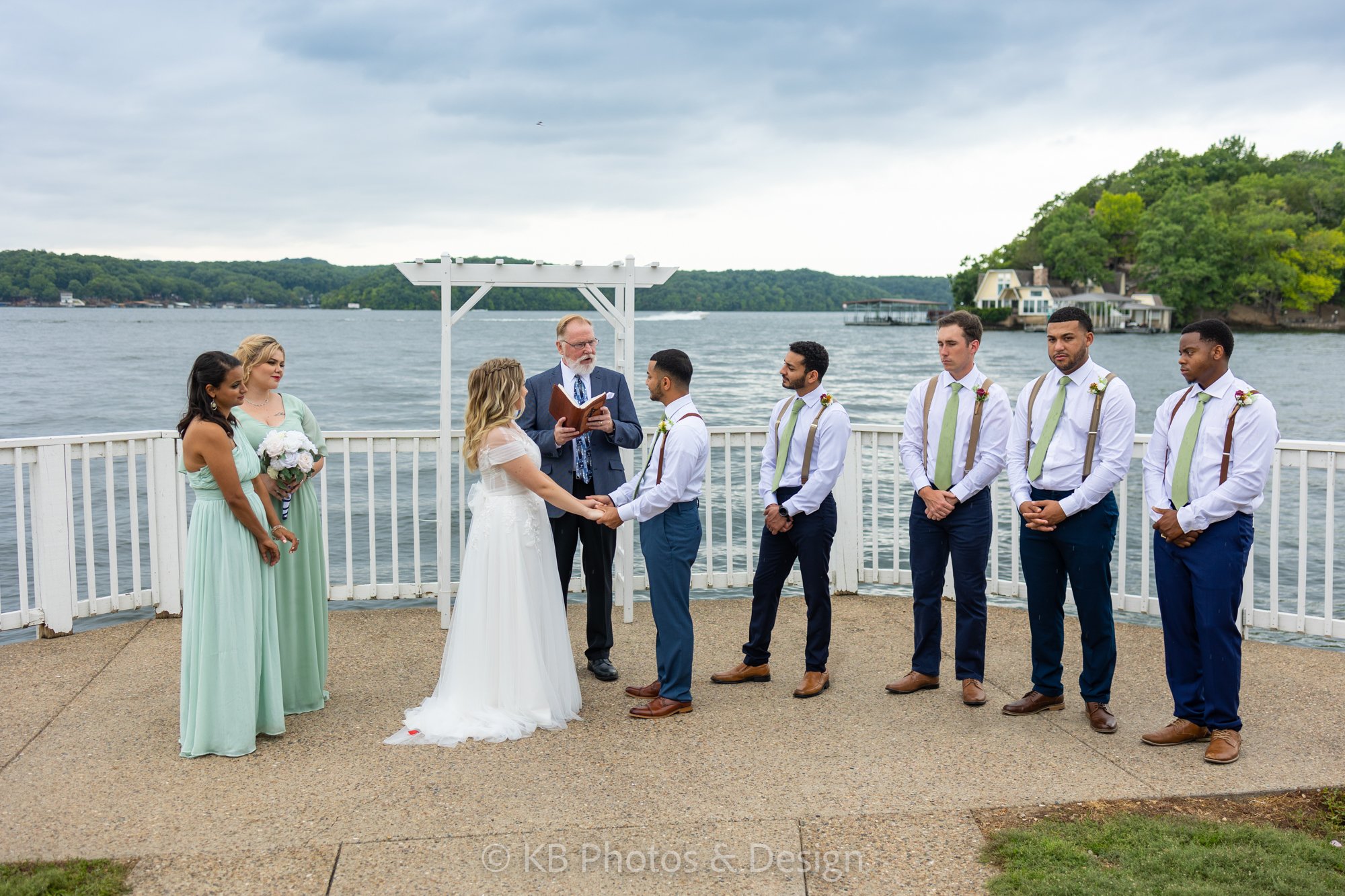 Abbi-Daniel-Wedding-Lake-of-the-Ozarks-Margaritaville-Missouri-Jefferson-City-wedding-photos-KB-Photos-and-Design-498.jpg