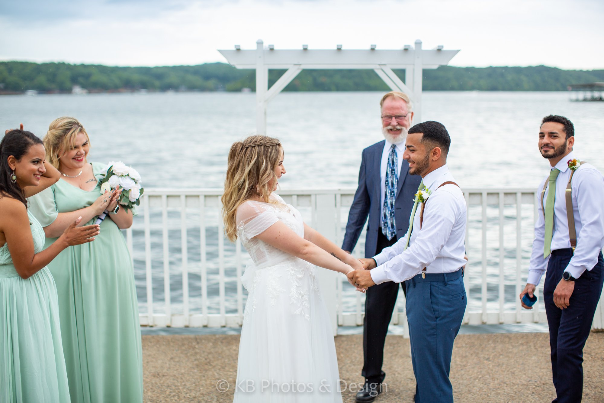 Abbi-Daniel-Wedding-Lake-of-the-Ozarks-Margaritaville-Missouri-Jefferson-City-wedding-photos-KB-Photos-and-Design-555.jpg