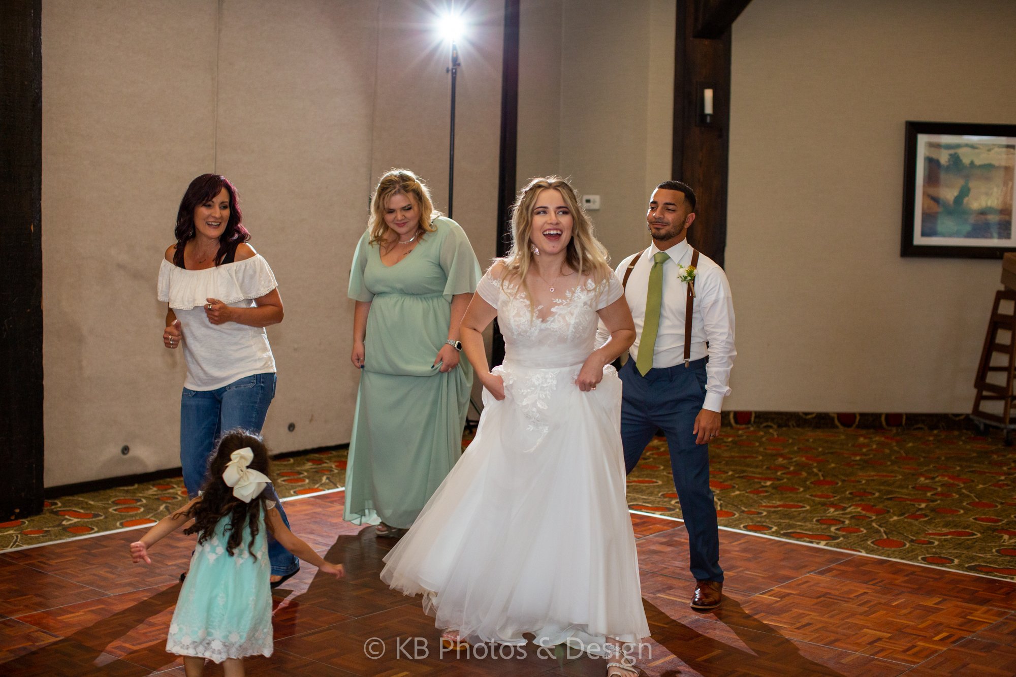 Abbi-Daniel-Wedding-Lake-of-the-Ozarks-Margaritaville-Missouri-Jefferson-City-wedding-photos-KB-Photos-and-Design-660.jpg