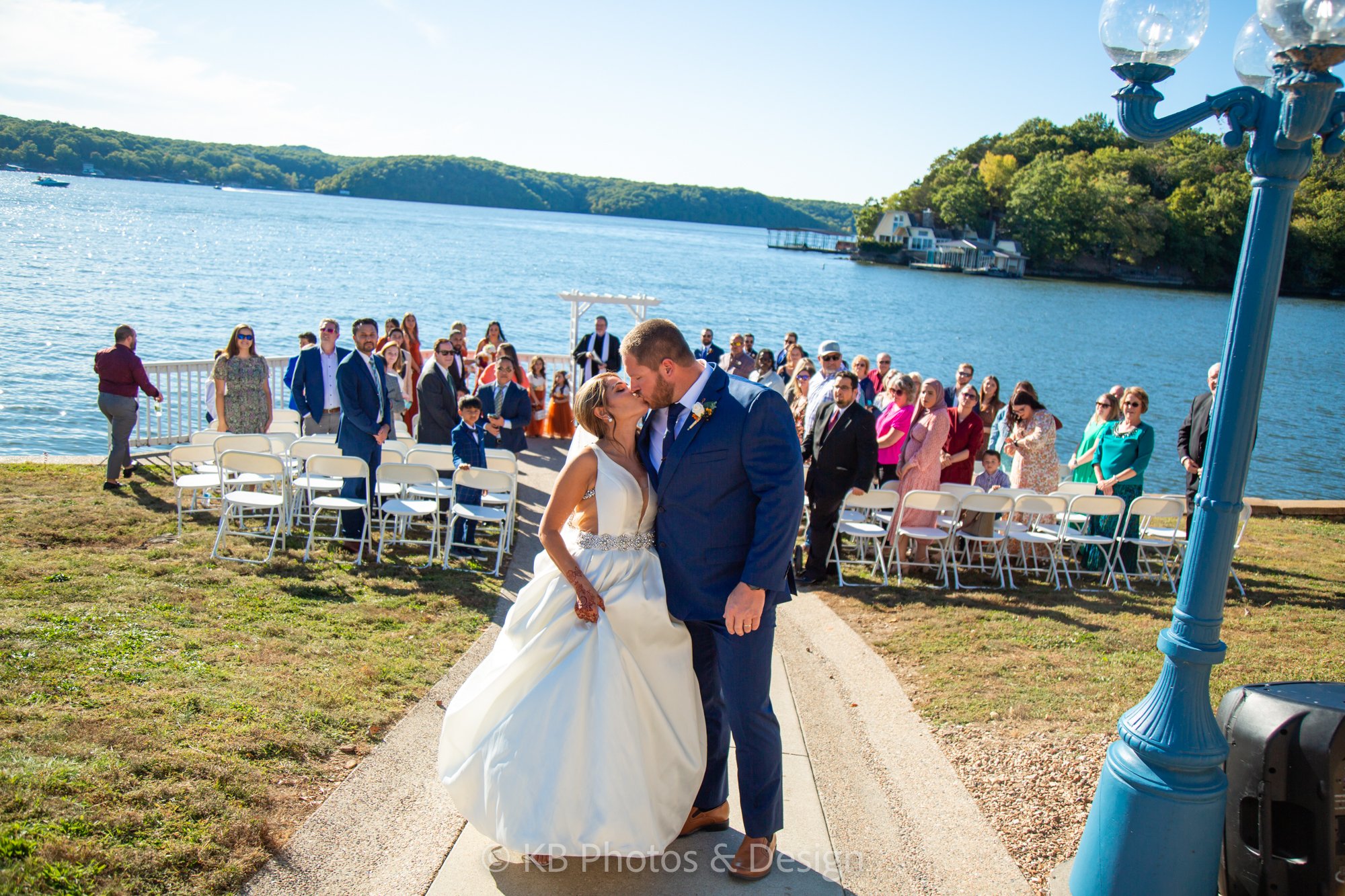 Ruqqia-Colton-Wedding-Photos-Margaritaville-Lake-Resort-Jefferson-City-Missouri-destination-wedding-photos-Missouri-KB-Photos-and-Design-556.jpg