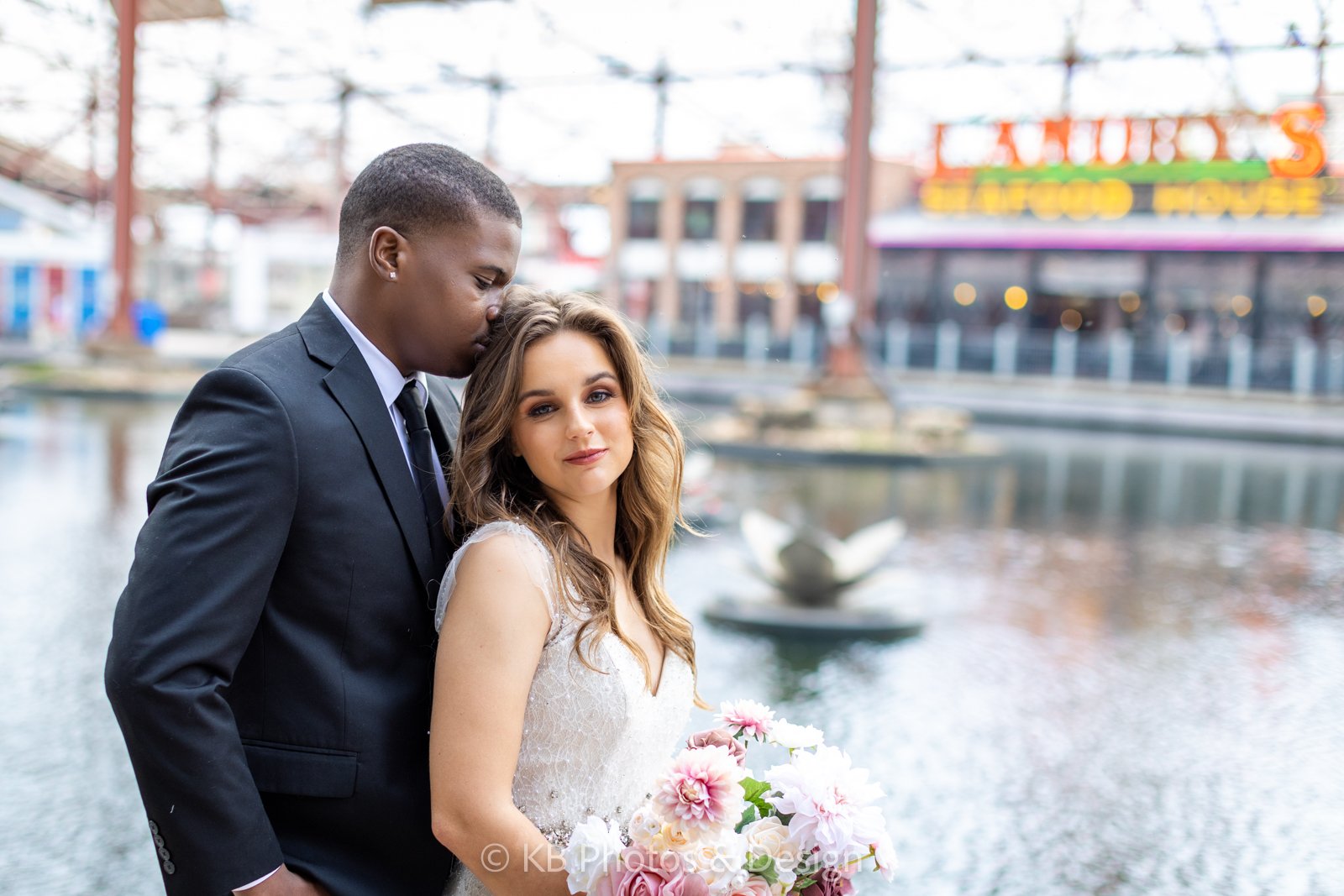 Wedding-Photographer-KB-Photos-and-Design-Photographer-St-Louis-STL-Chesterfield-Kirkwood-Ballwin-Missouri-Union-Station-0564.jpg