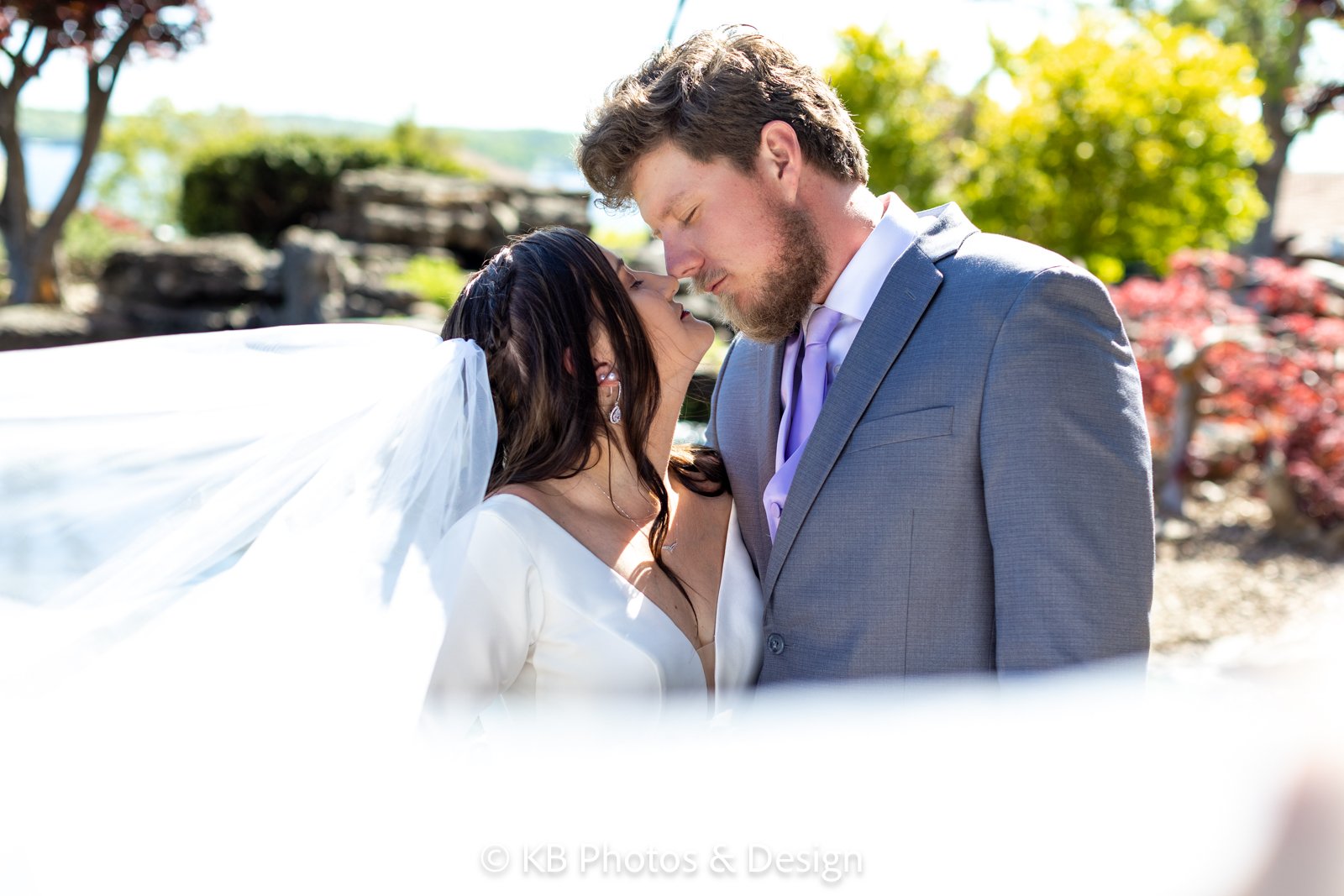 Wedding-Lanna-Brad-Lodge-of-Four-Seasons-St-Louis-STL-Lake-of-the-Ozarks-Missouri-wedding-photographer-KB-Photos-and-Design-bride-groom-photos-270.jpg