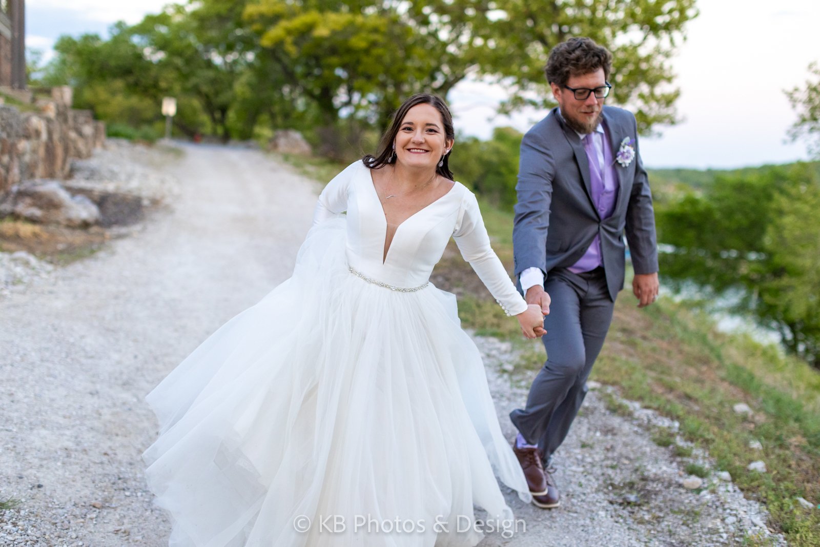 Wedding-Lanna-Brad-Lodge-of-Four-Seasons-St-Louis-STL-Lake-of-the-Ozarks-Missouri-wedding-photographer-KB-Photos-and-Design-bride-groom-photos-536.jpg