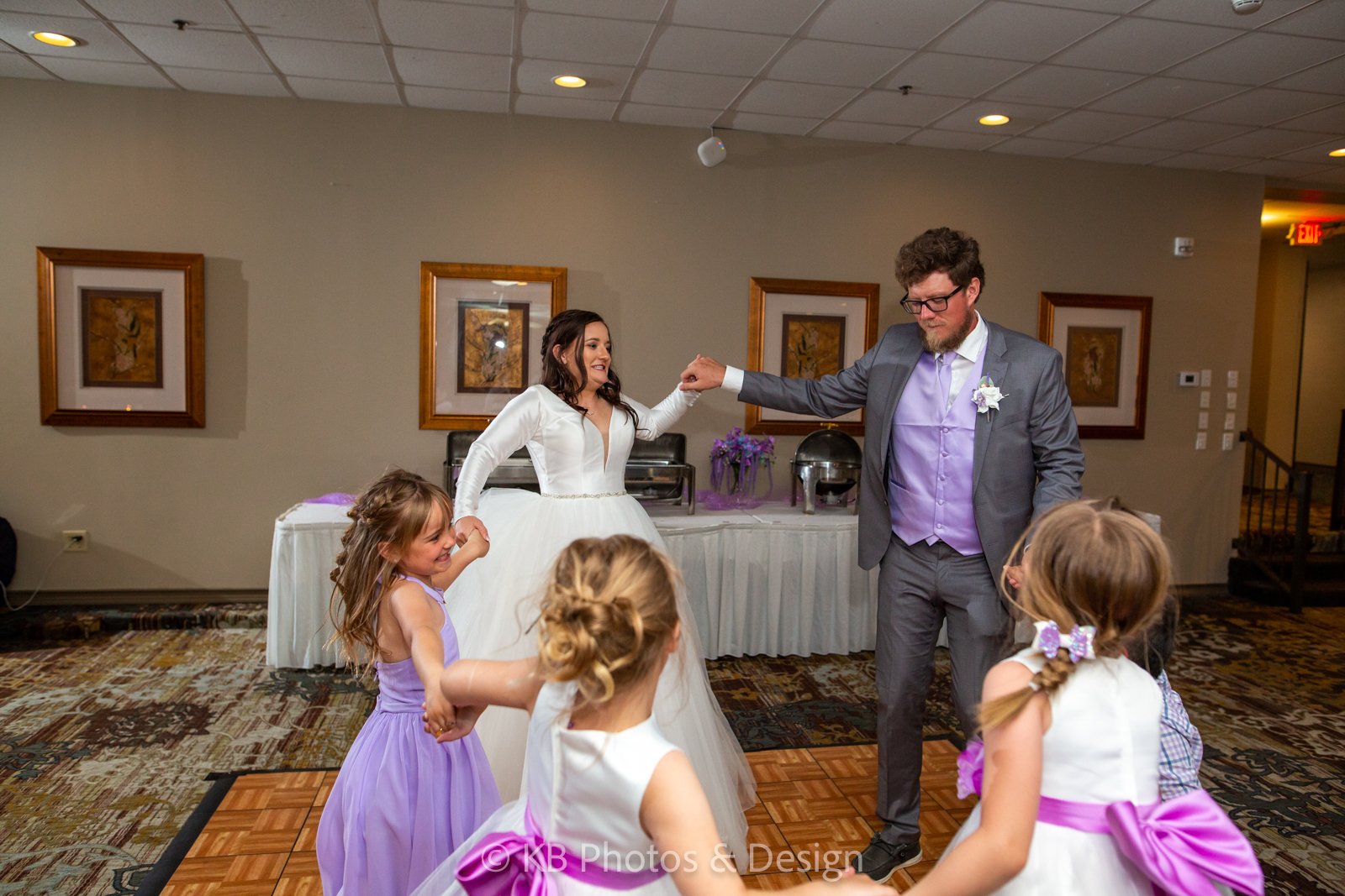 Wedding-Lanna-Brad-Lodge-of-Four-Seasons-St-Louis-STL-Lake-of-the-Ozarks-Missouri-wedding-photographer-KB-Photos-and-Design-bride-groom-photos-666.jpg