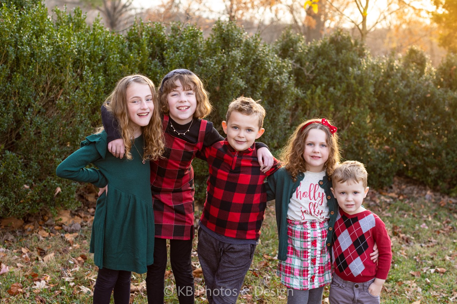 Pikaard-Family-Christmas-2023-extended-family-photographer-STL-Saint-Louis-Missouri-MO-KB-Photos-and-Design-3.jpg