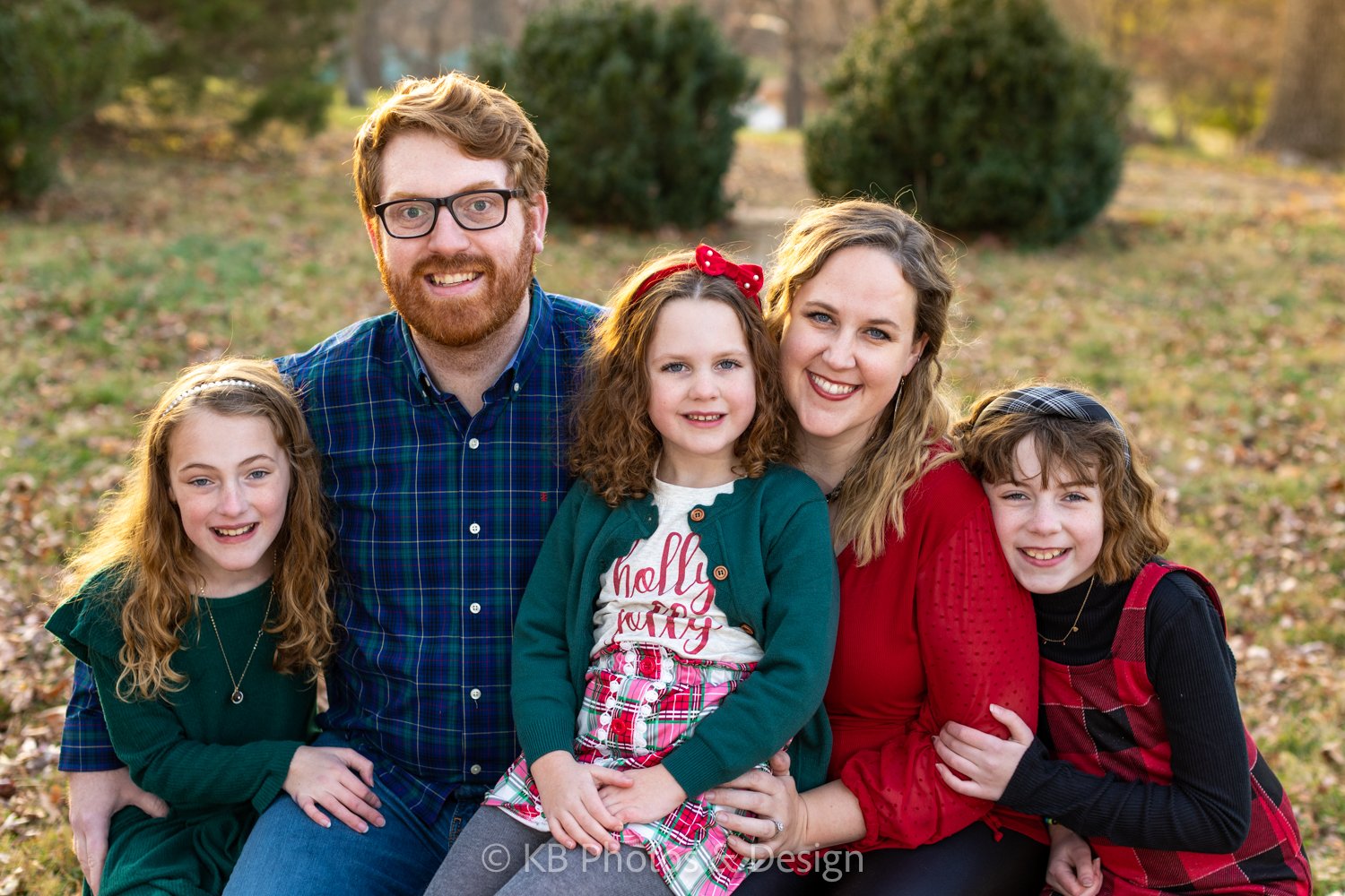 Pikaard-Family-Christmas-2023-extended-family-photographer-STL-Saint-Louis-Missouri-MO-KB-Photos-and-Design-4.jpg