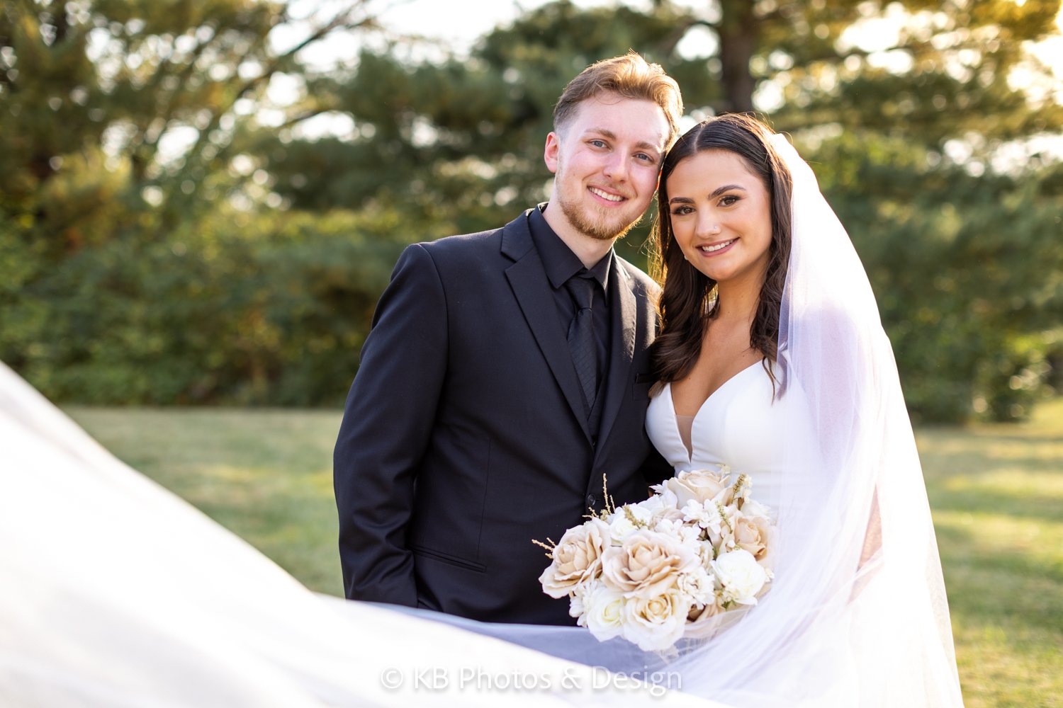 Wedding Photographer St Louis St Charles Missouri KB Photos and Design STL.jpg