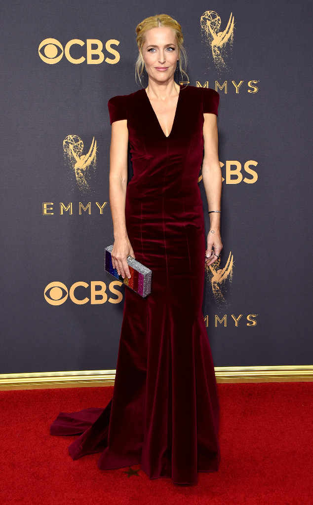 rs_634x1024-170917181341-634-gillian-anderson-2017-Emmys-mh-091717.jpg