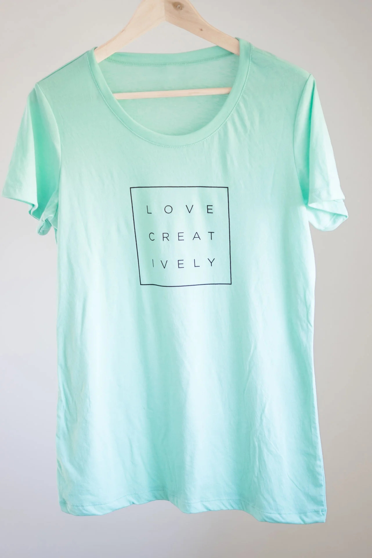Love Creatively Tee - Seafoam