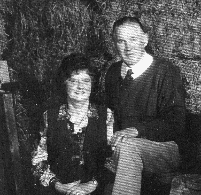 Lind, Tom & Mavis.jpg