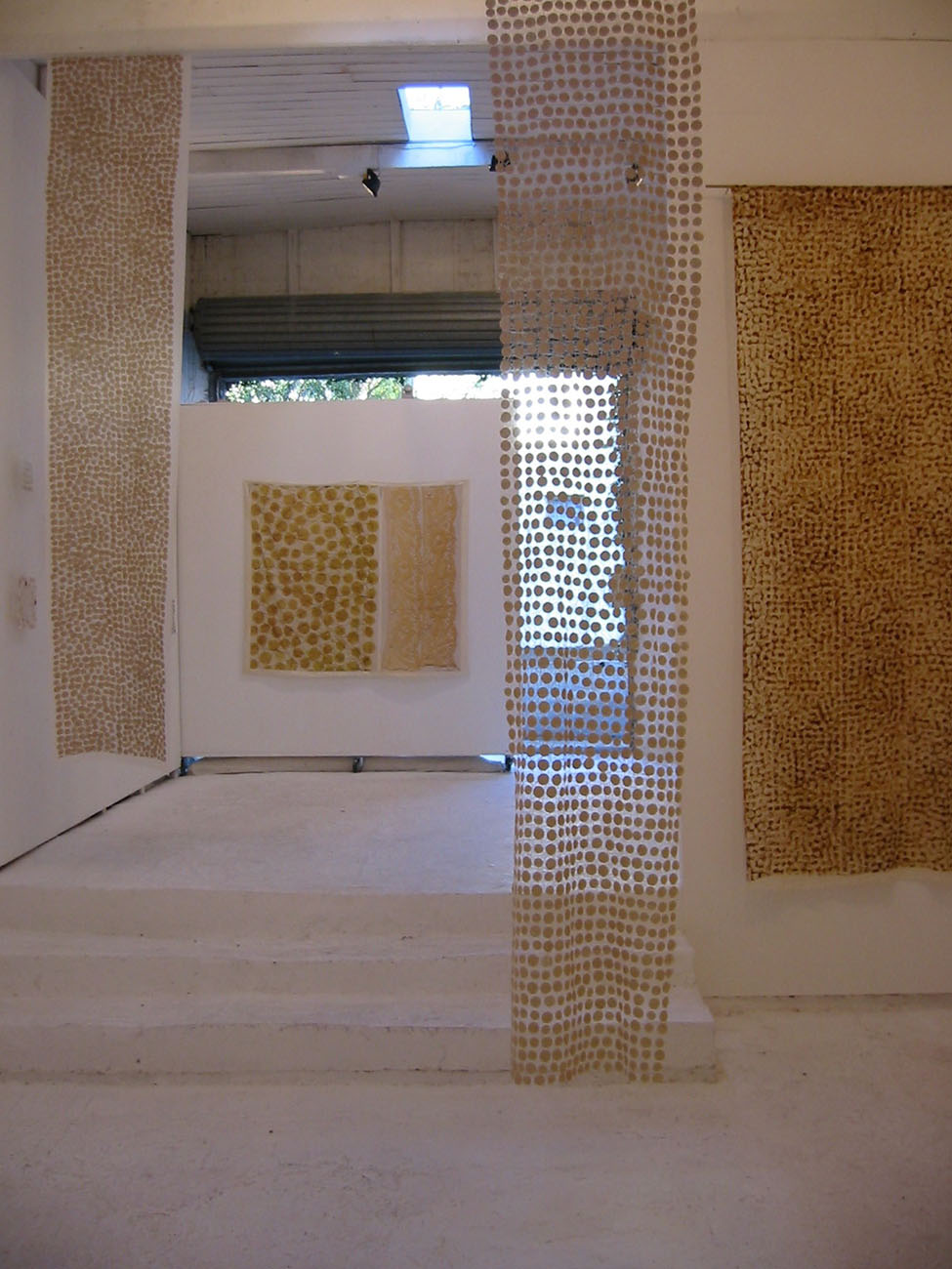 exhibition01.jpg