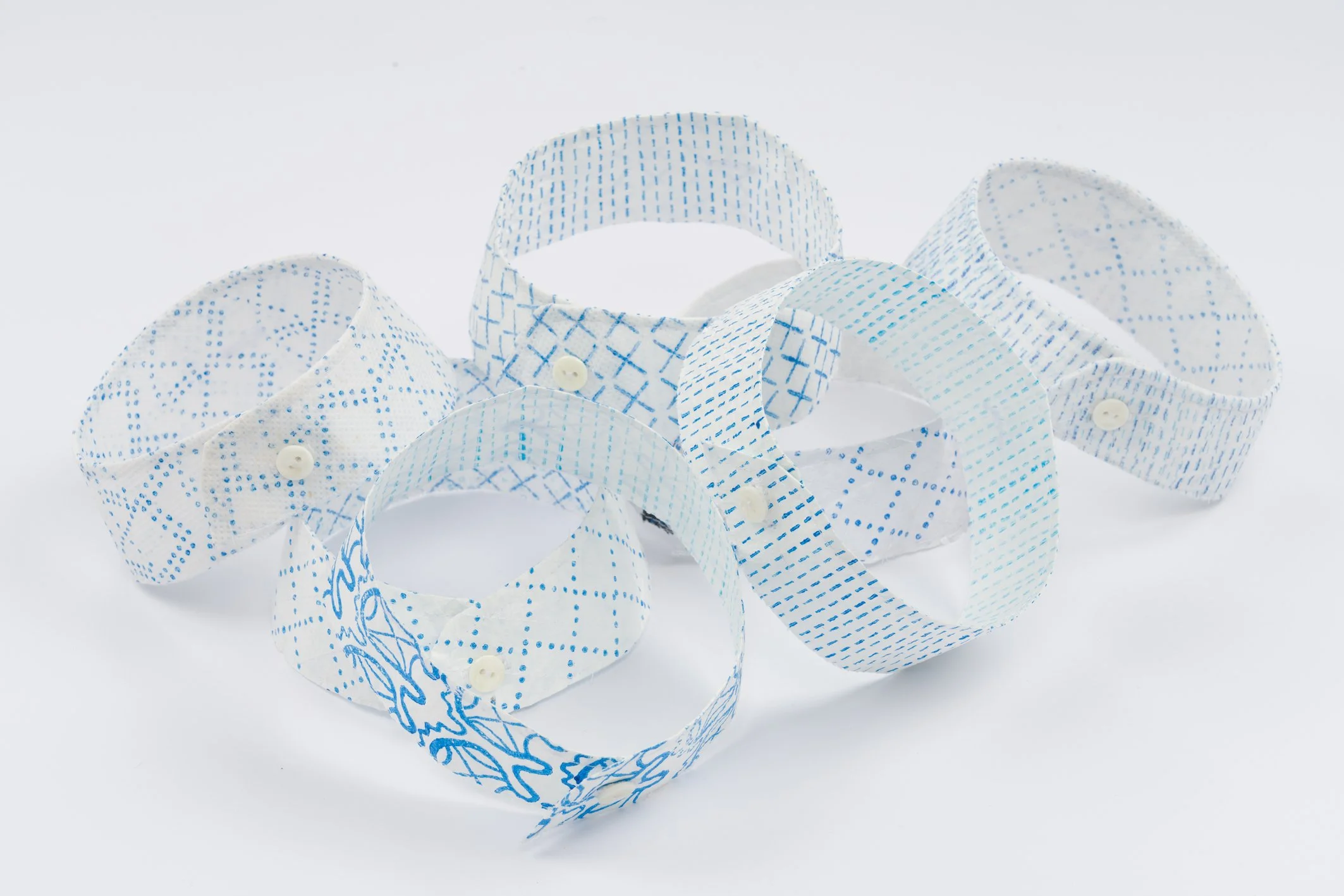 2023_paper_lace_collars_CH.jpg