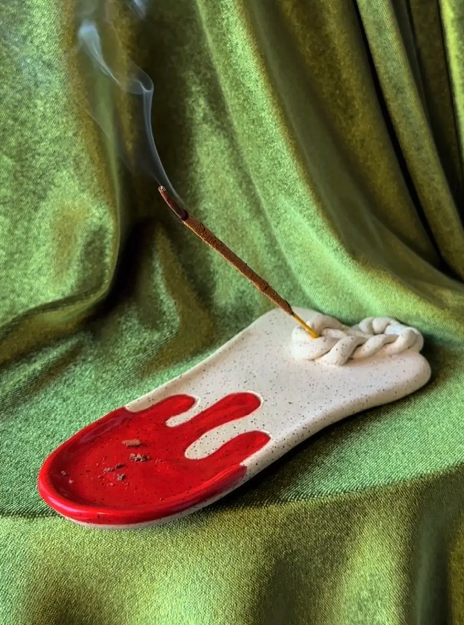 Tampon Incense Holder 🩸