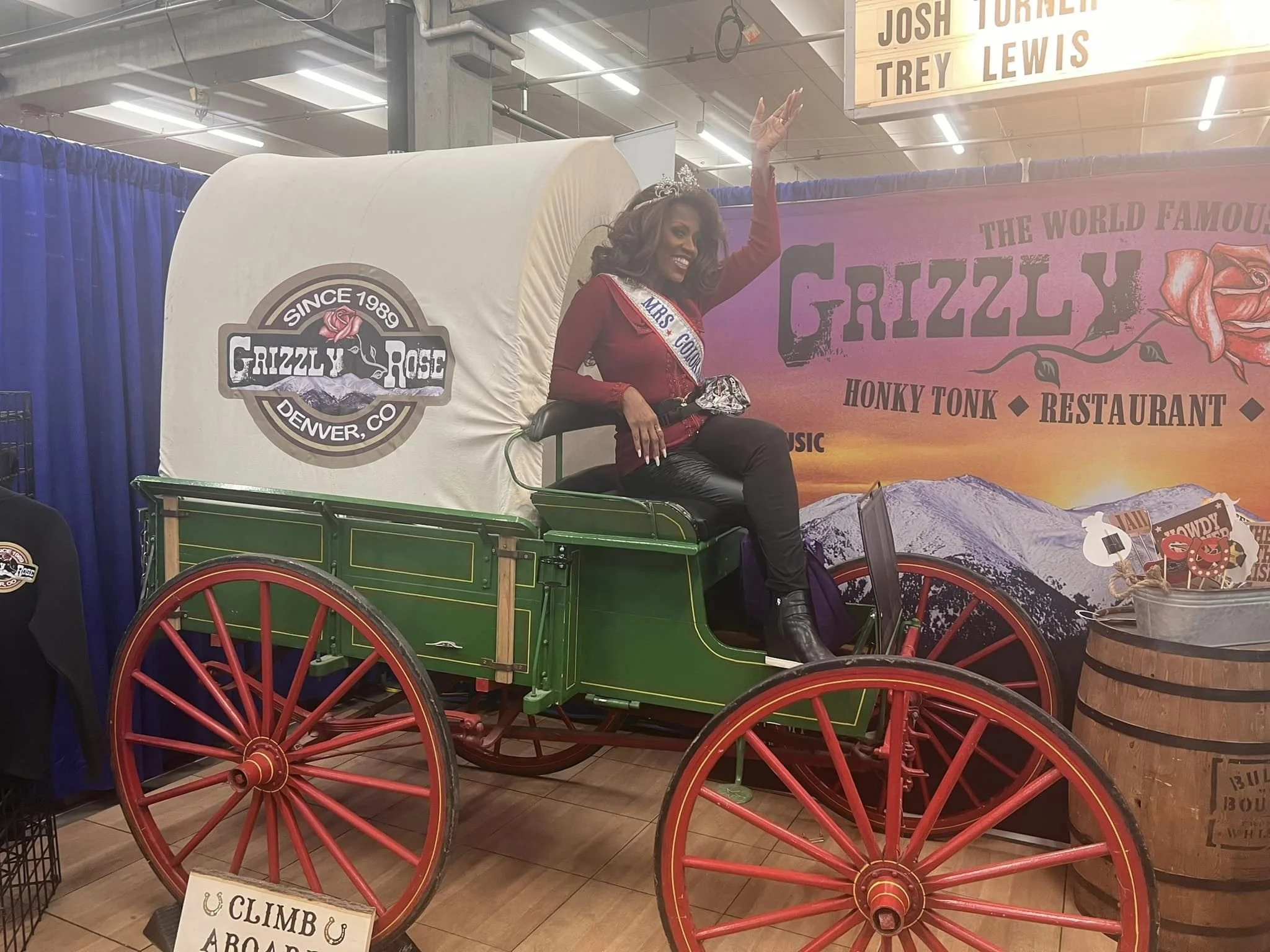 Mrs. Colorado American heads to the Stock Show with Ms. Senior Colorado 2023