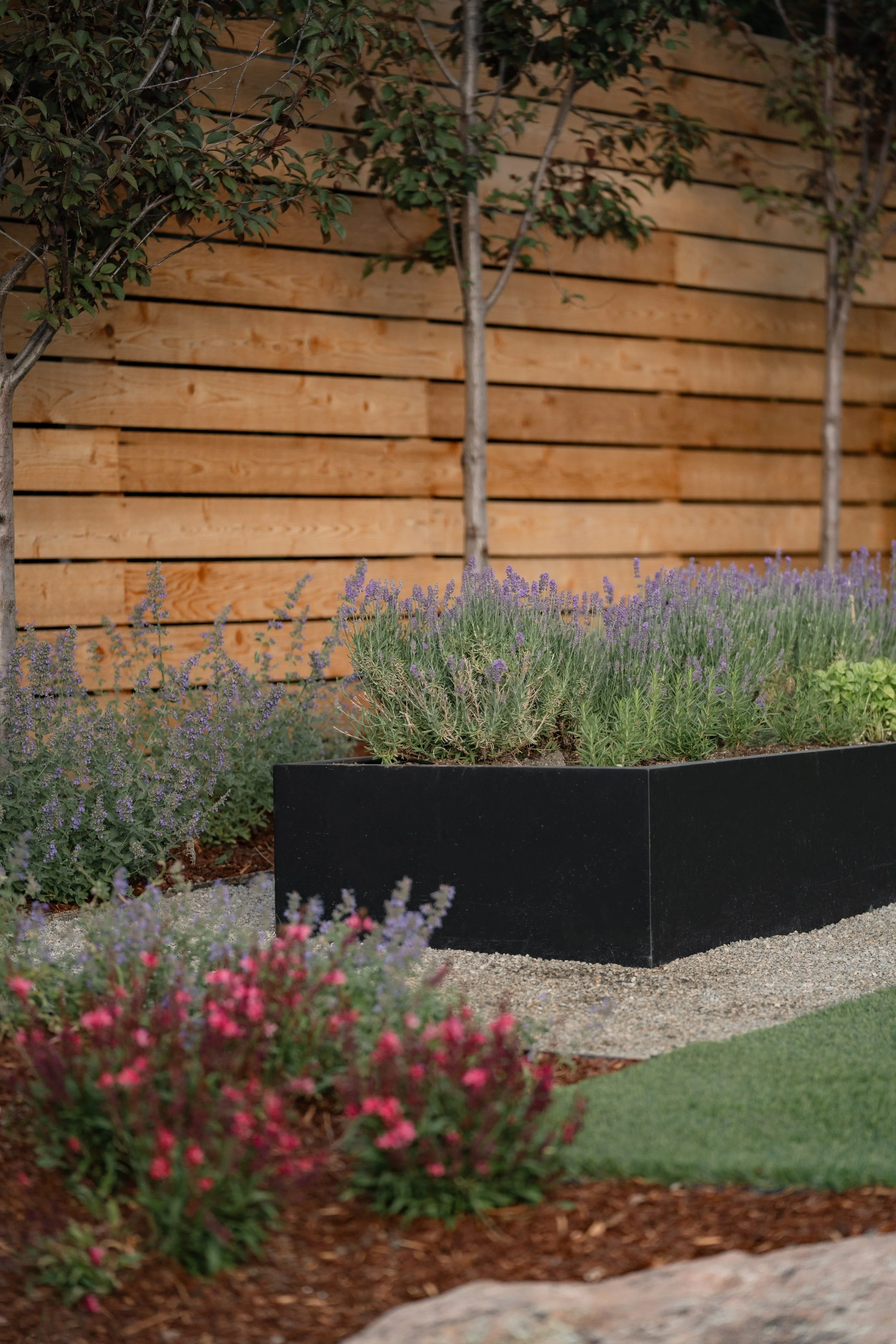 SurroundArch_Sunset-Exterior-Outdoor-Planters-Detail.jpg