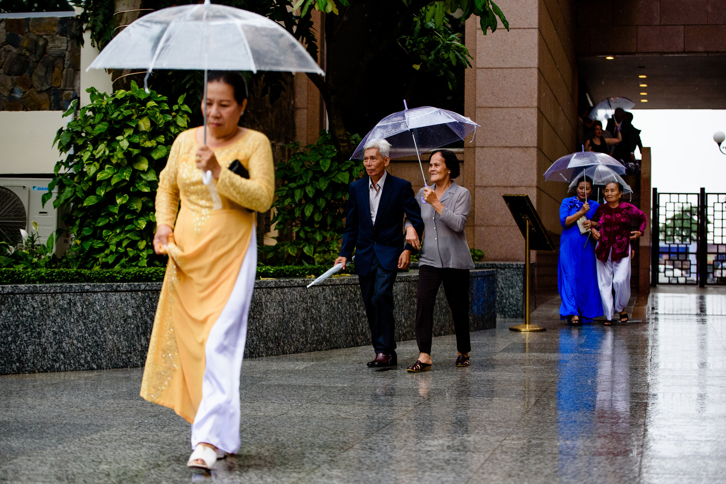 Jon-Hieu-wedding-legend-hotel-saigon-036.JPG