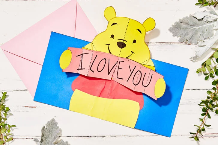 Disney-Family_Winnie-the-Pooh_Pop-Up-Valentine_Square-728x485.jpg