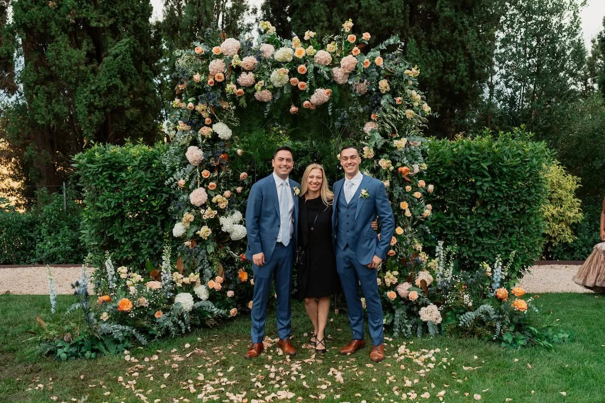 Italian wedding planner with the couple during the wedding day