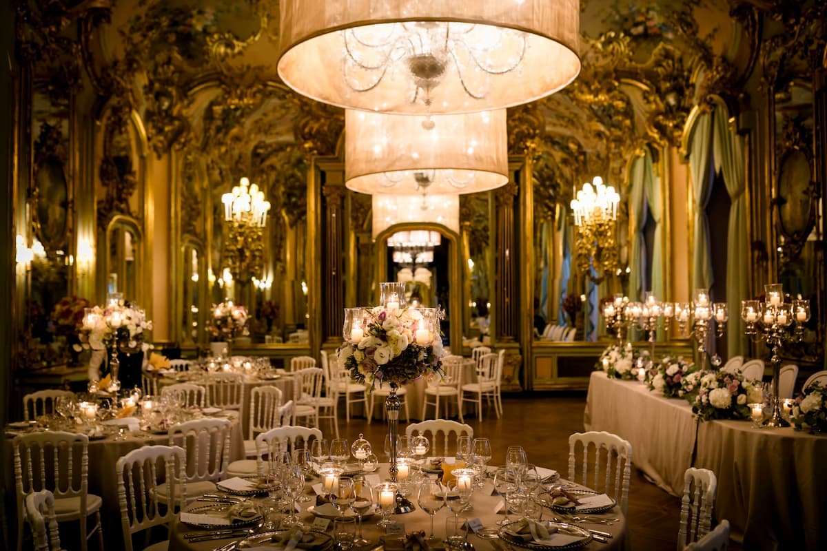 C&D_02621_Wedding reception decorations in luxury villa in Florence_Tuscany.jpeg