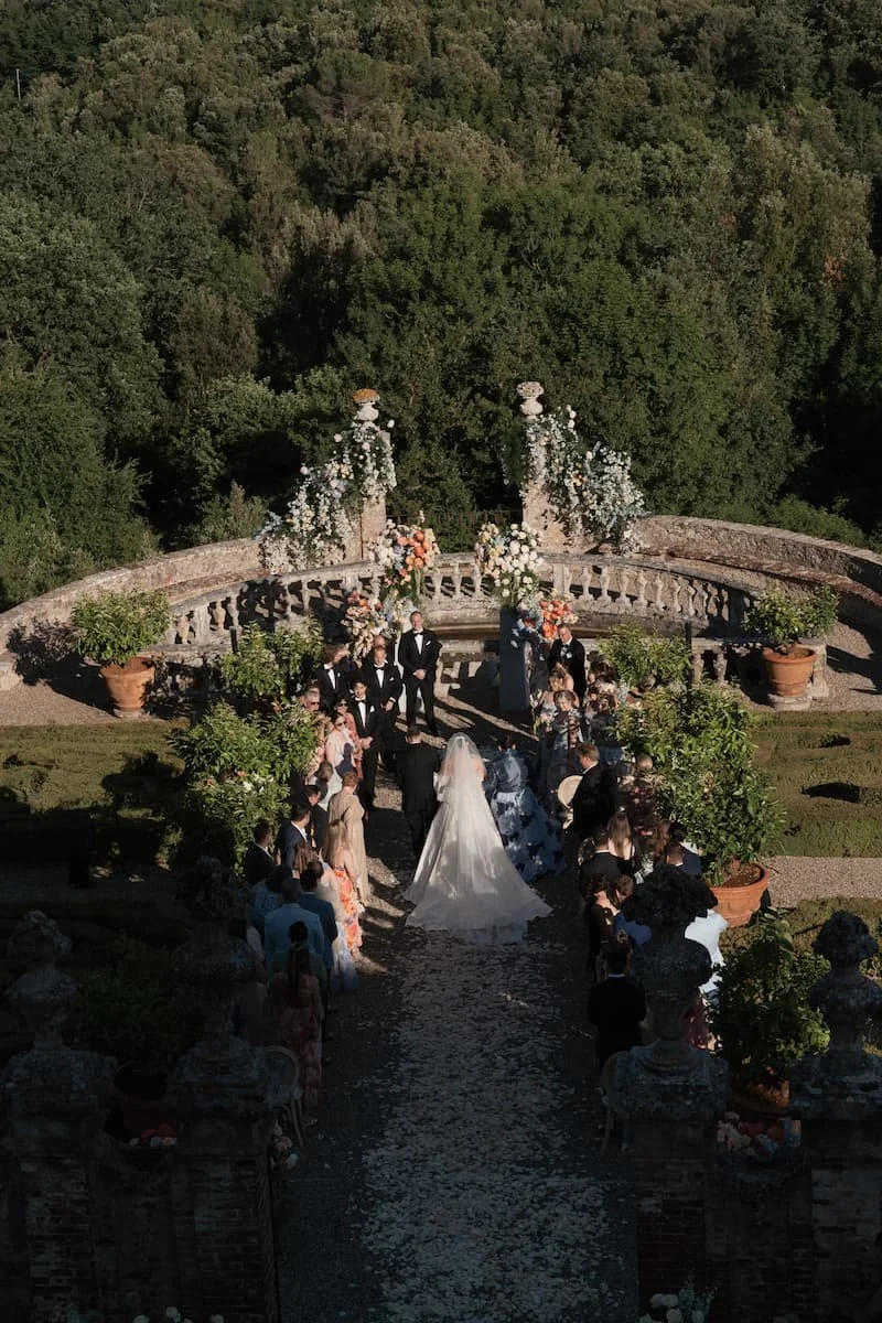 What Determines the Cost of a Wedding in Tuscany?