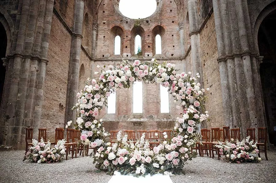 Wedding props in San Galgano Abbey in Siena