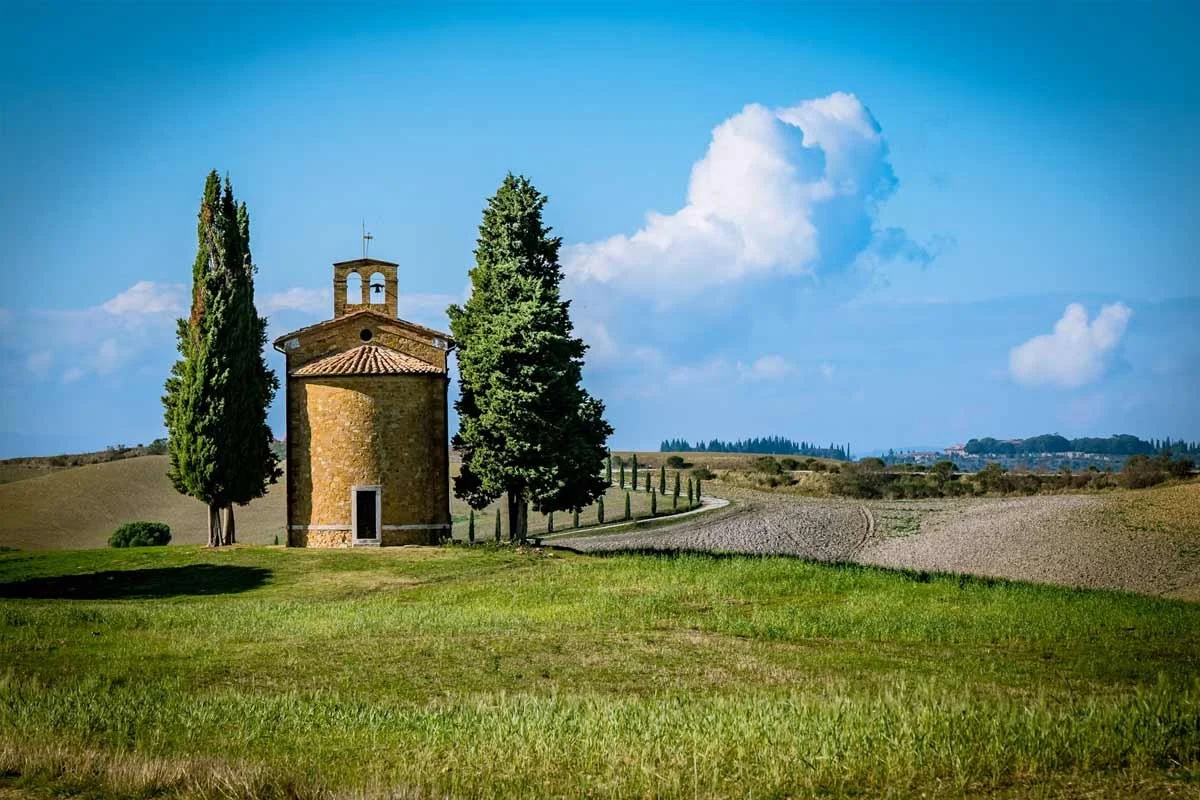 Why get married in Val d'Orcia