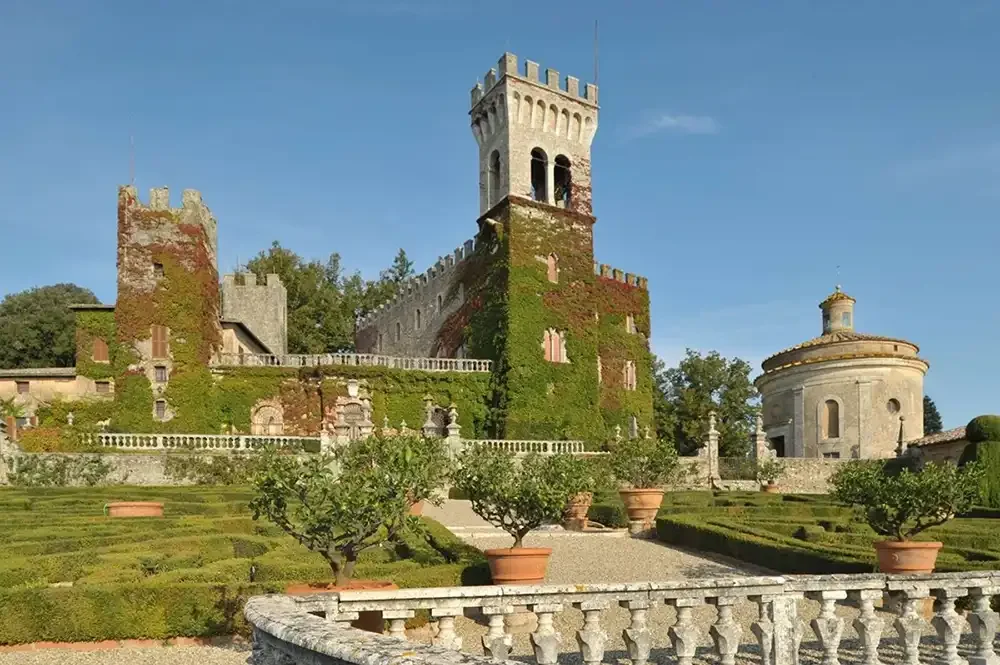 Castello di Celsa is a historic castle located in the Tuscan countryside, near the city of Siena, Italy, offering accommodation and hosting events, especially weddings, with beautiful gardens and views.