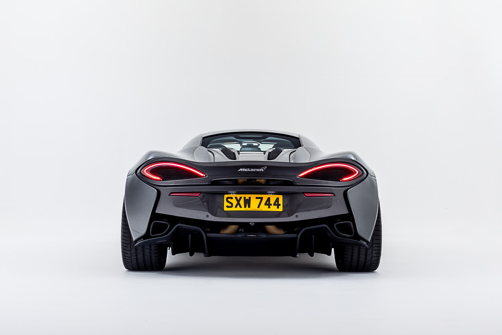 SiGray.SteveTiresMcLaren-9993-Edit.jpg