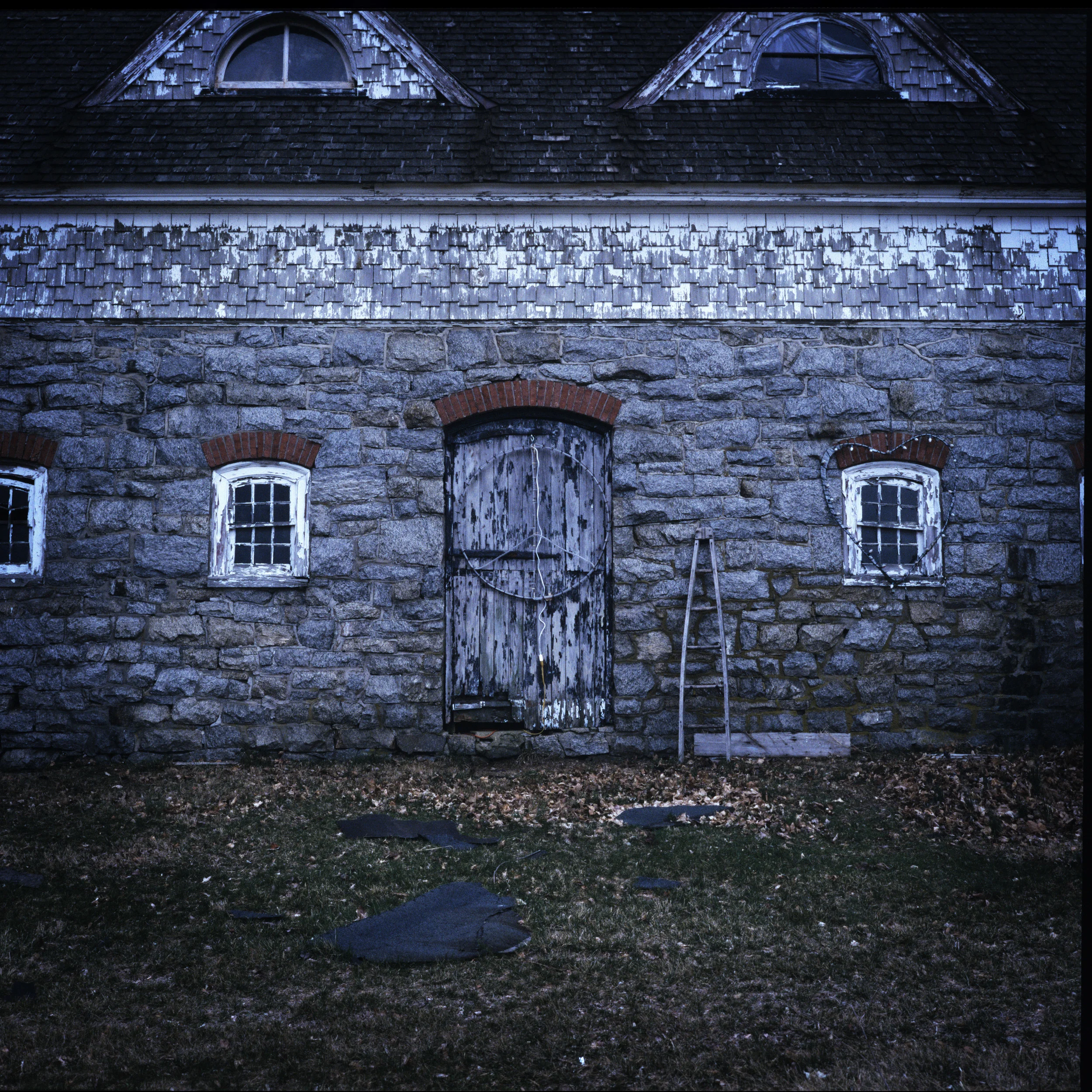 Barn02.jpg