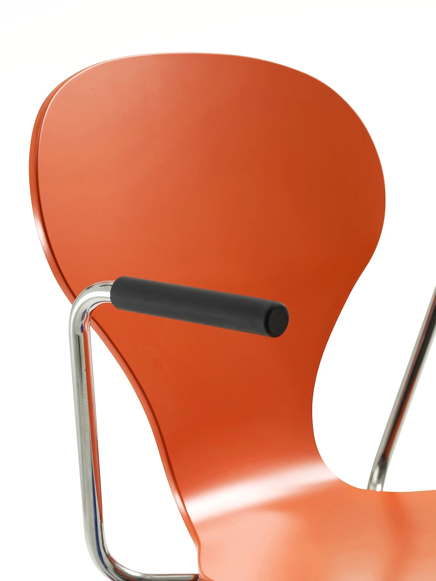 Solo armchair.jpg