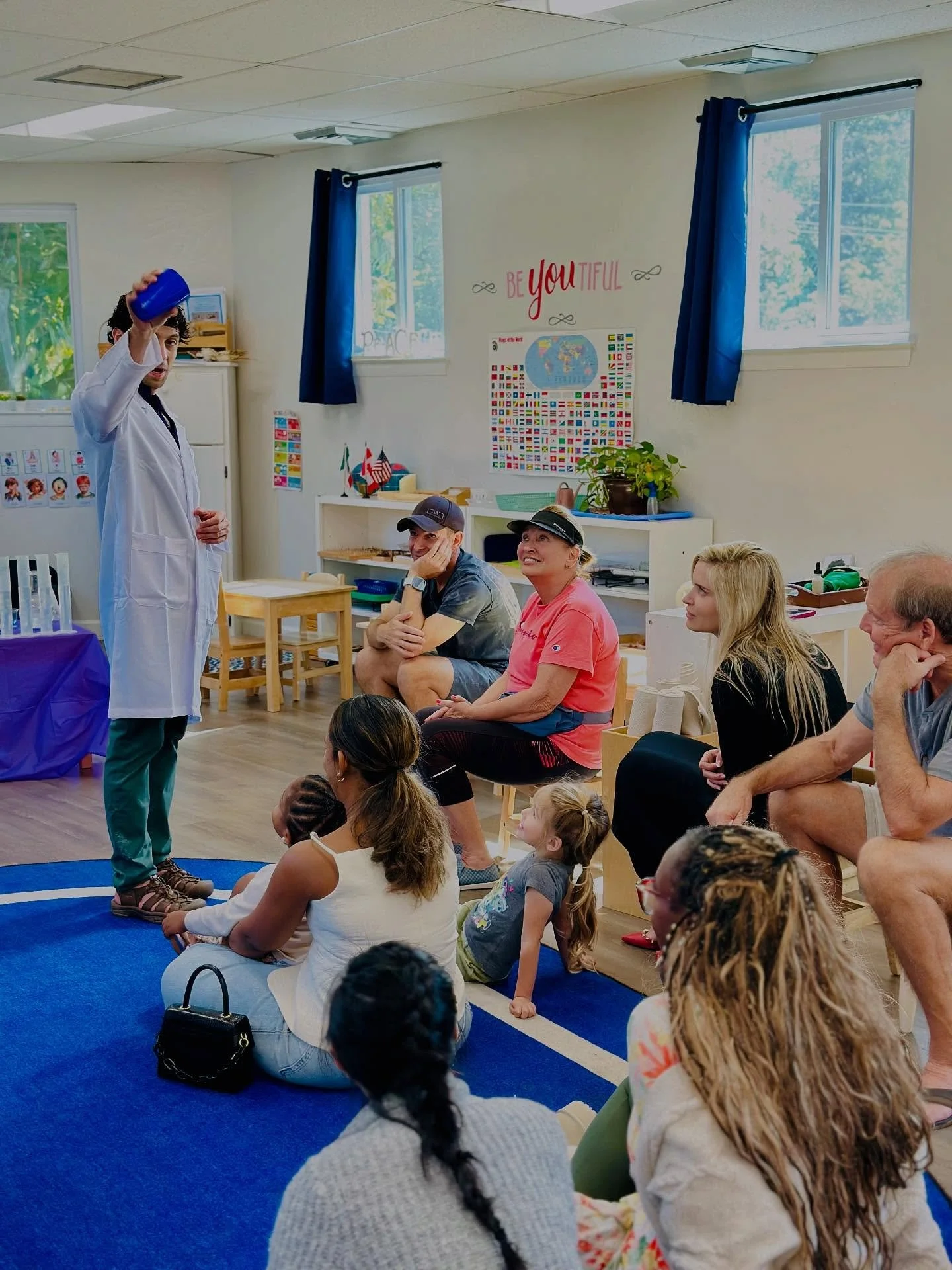 Dr. T from Mad Science of Washington stopped by today to provide a dynamic, hands-on, interactive experience with our friends! ☀️❣️
Science helps spark curiosity, teach basic scientific principles, and develop critical thinking skills through age-app