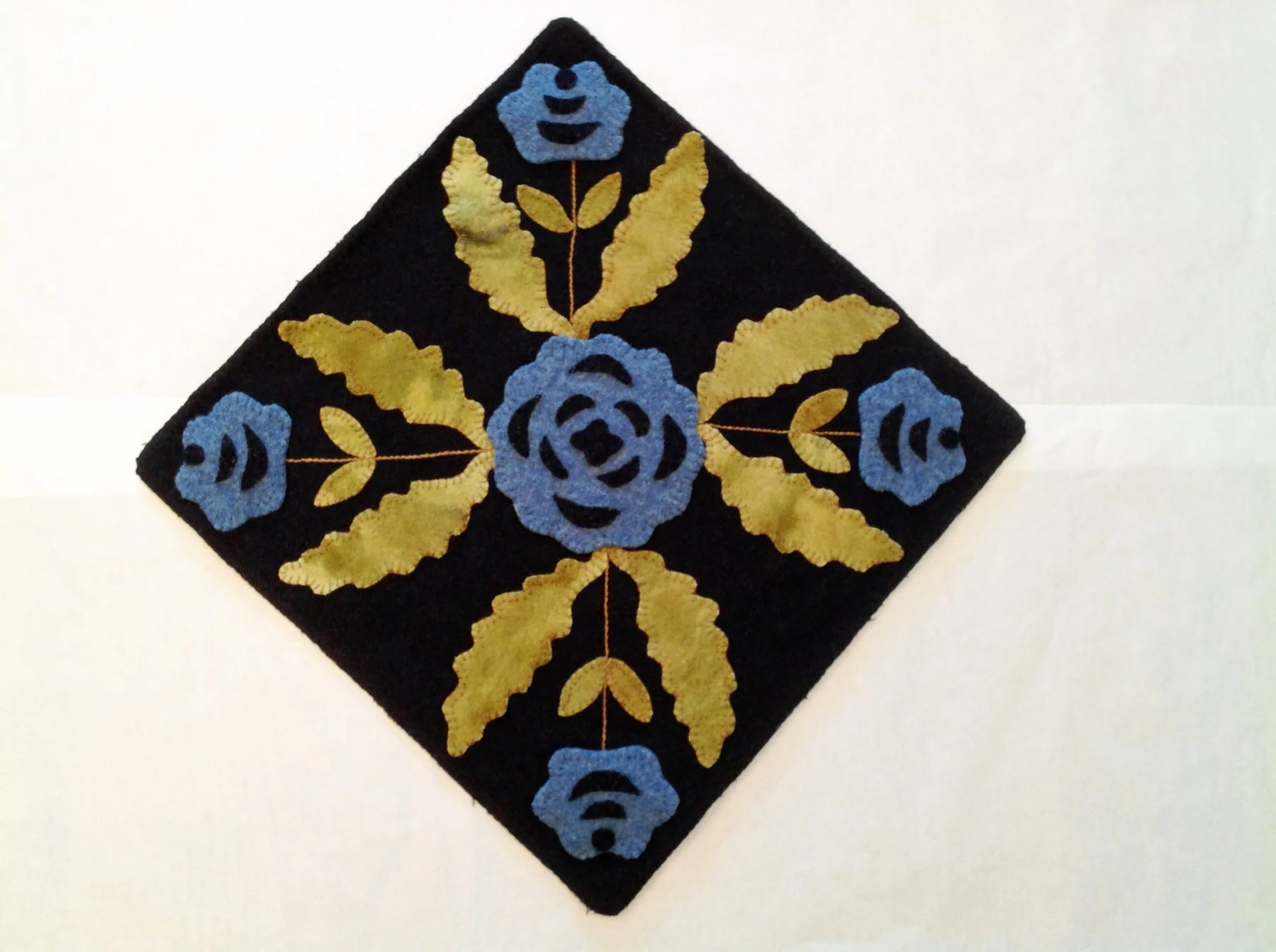 Falling in love with wool...guest artist Suzette Krummel