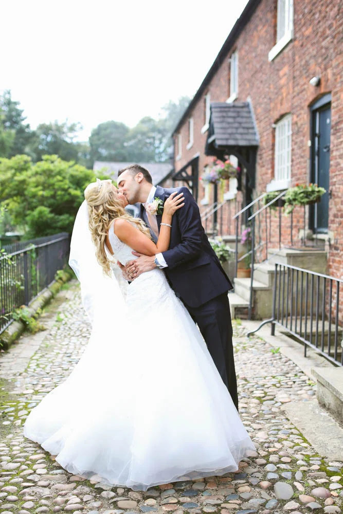 Laura-and-Hus-Alderley-Edge-23.jpg