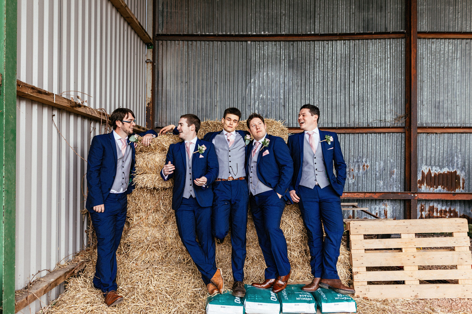 Winkworth-Farm-Wedding-Photographer-093.jpg