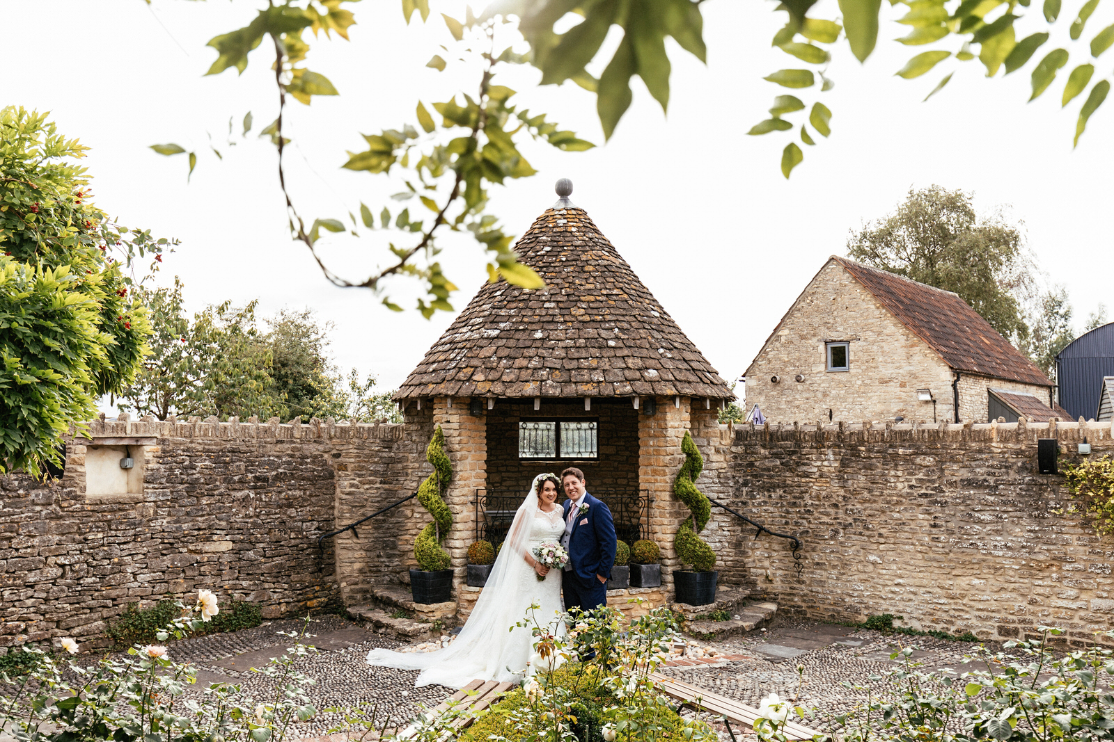 Winkworth-Farm-Wedding-Photographer-100.jpg