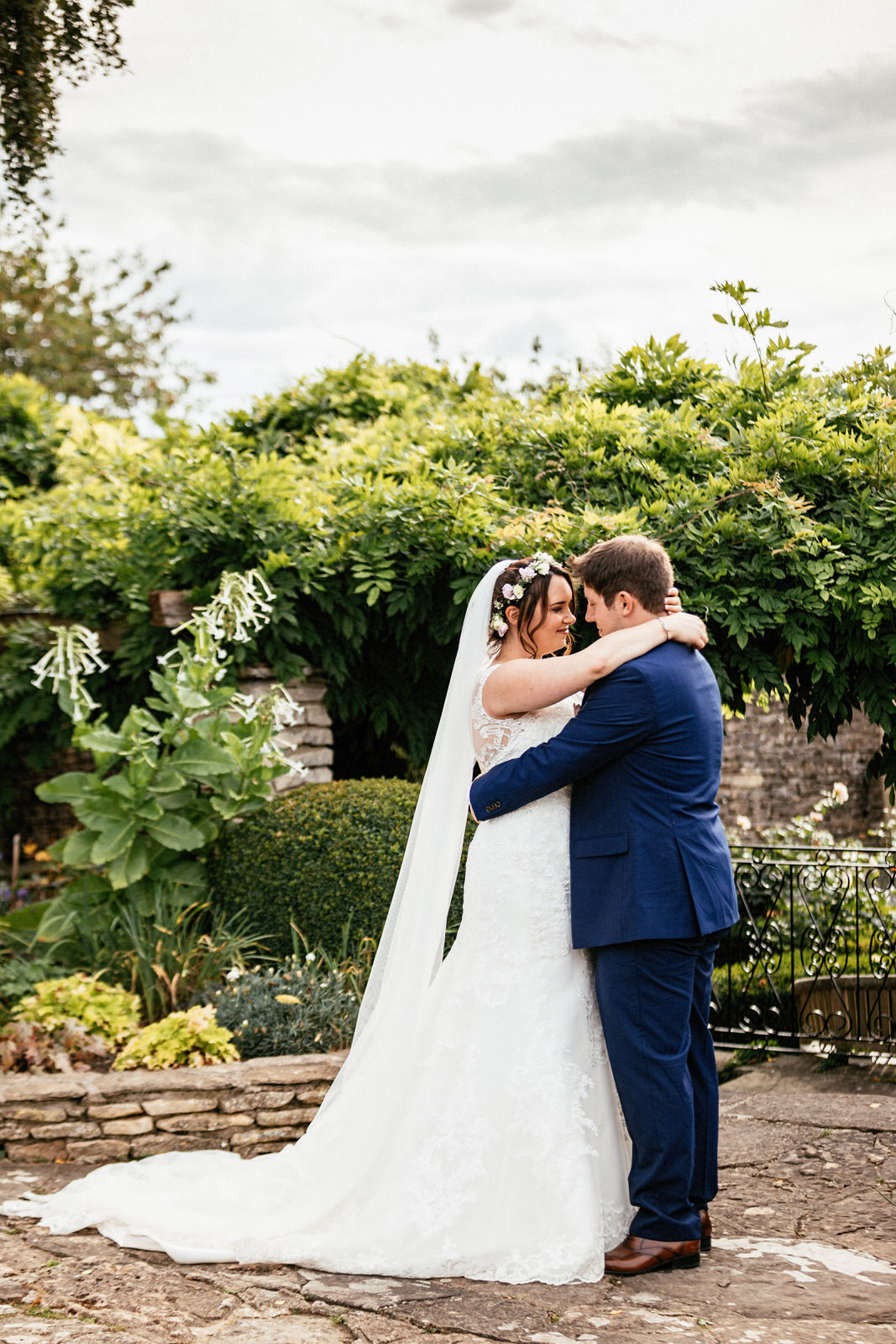 Winkworth-Farm-Wedding-Photographer-102.jpg