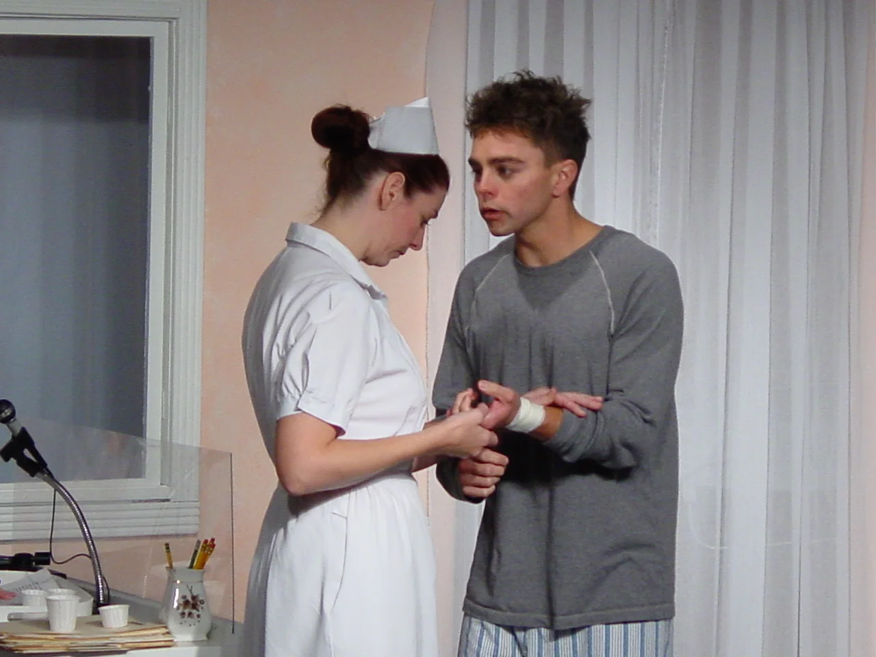 ONE FLEW OVER THE CUCKOOS NEST