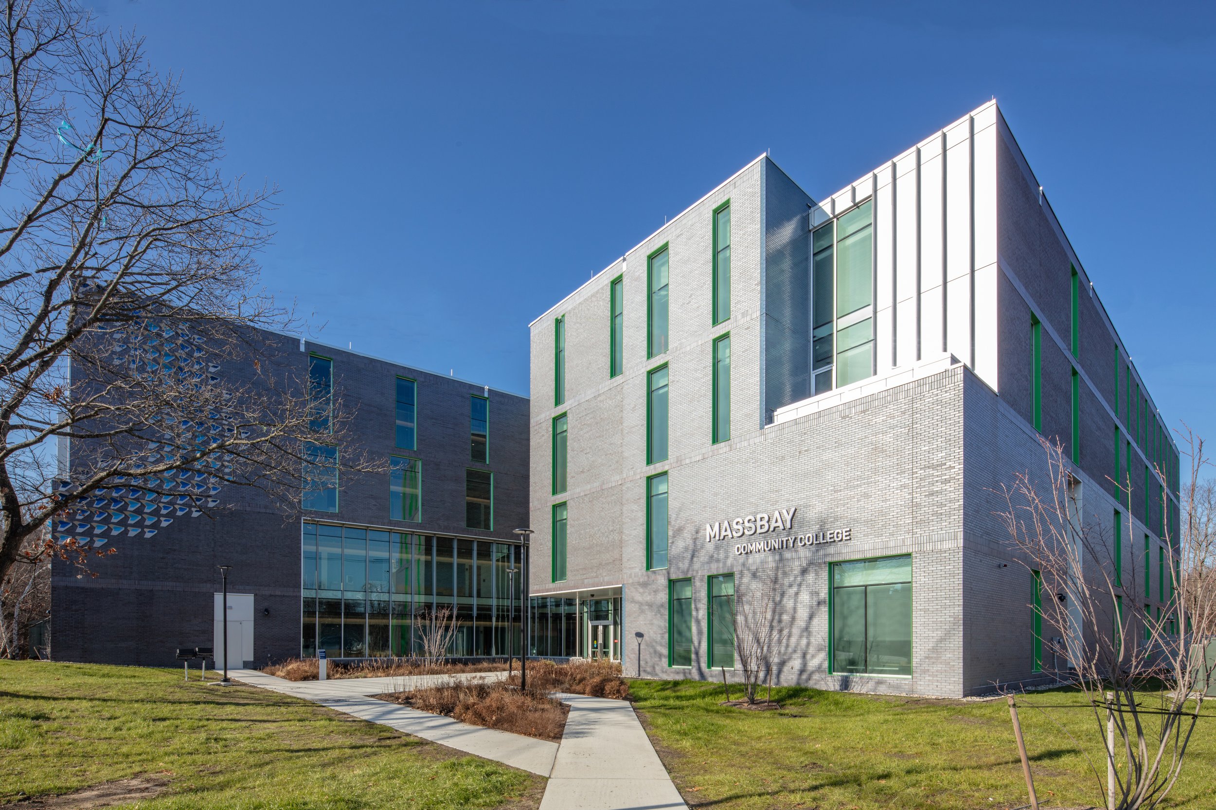 MASSBAY HEALTH SCIENCES BUILDING