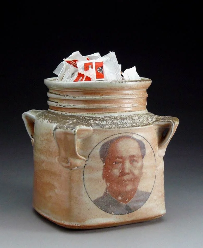 Dan Anderson, Mao Tea Caddy, 2013, Stoneware, thrown and altered 
