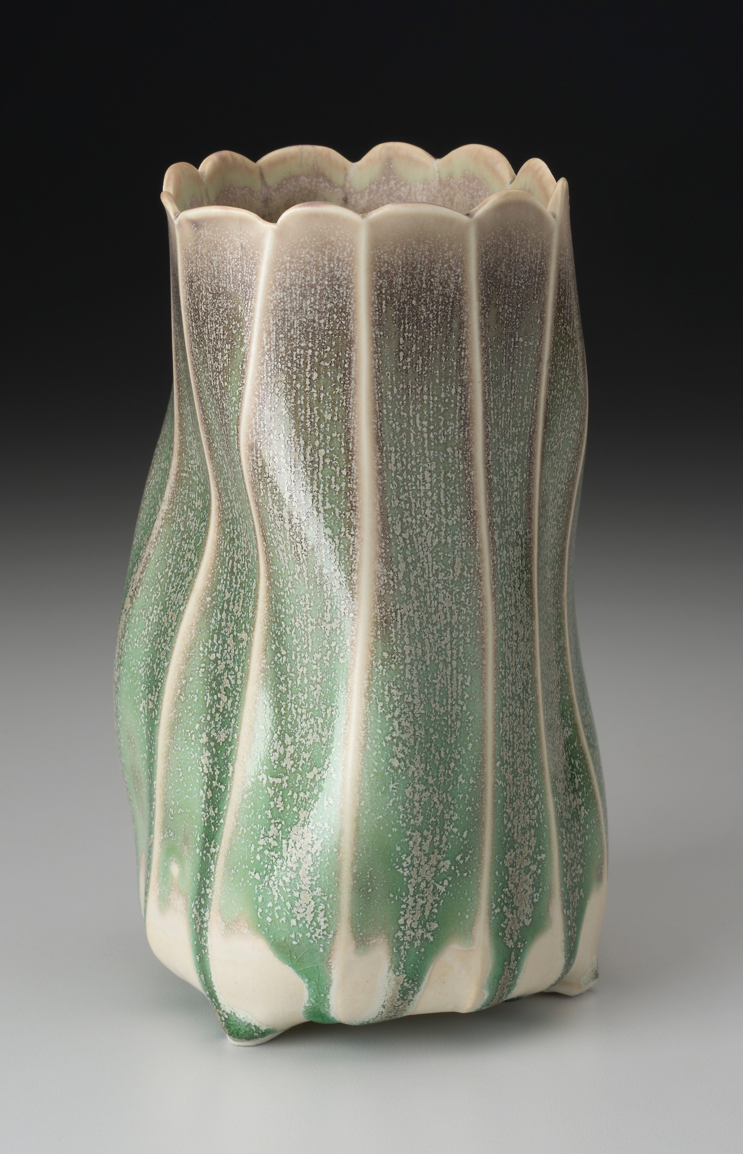 Peltz Faceted vase.jpg