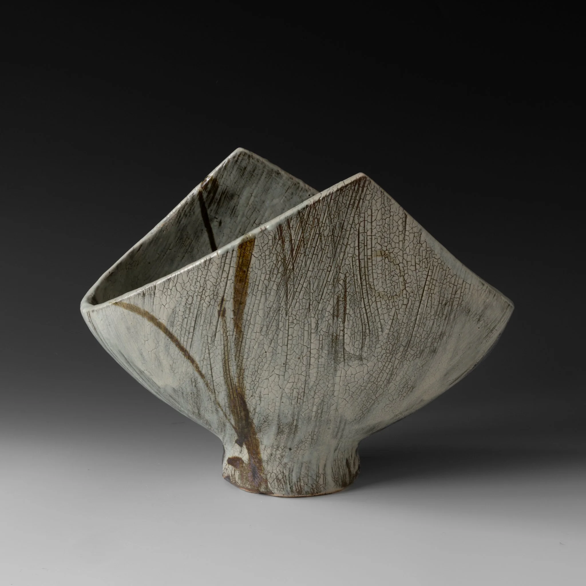 Catherine WHITE-Arrow Vase-h9-w12-d5point5.jpg