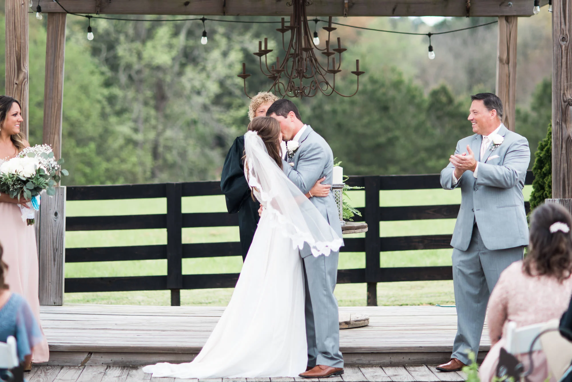 Athens-Wedding-kiss-42.jpg