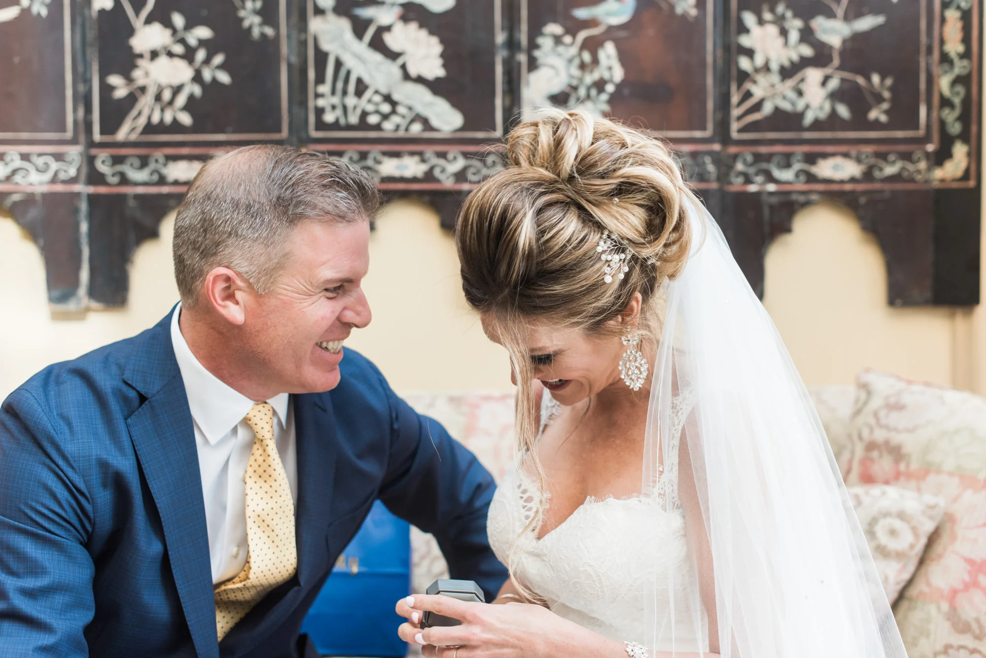 Atlanta-wedding-couple-gifts.jpg