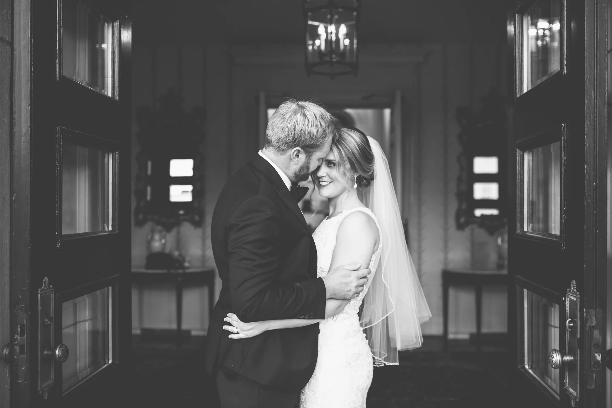 athens-wedding-couple-34.jpg