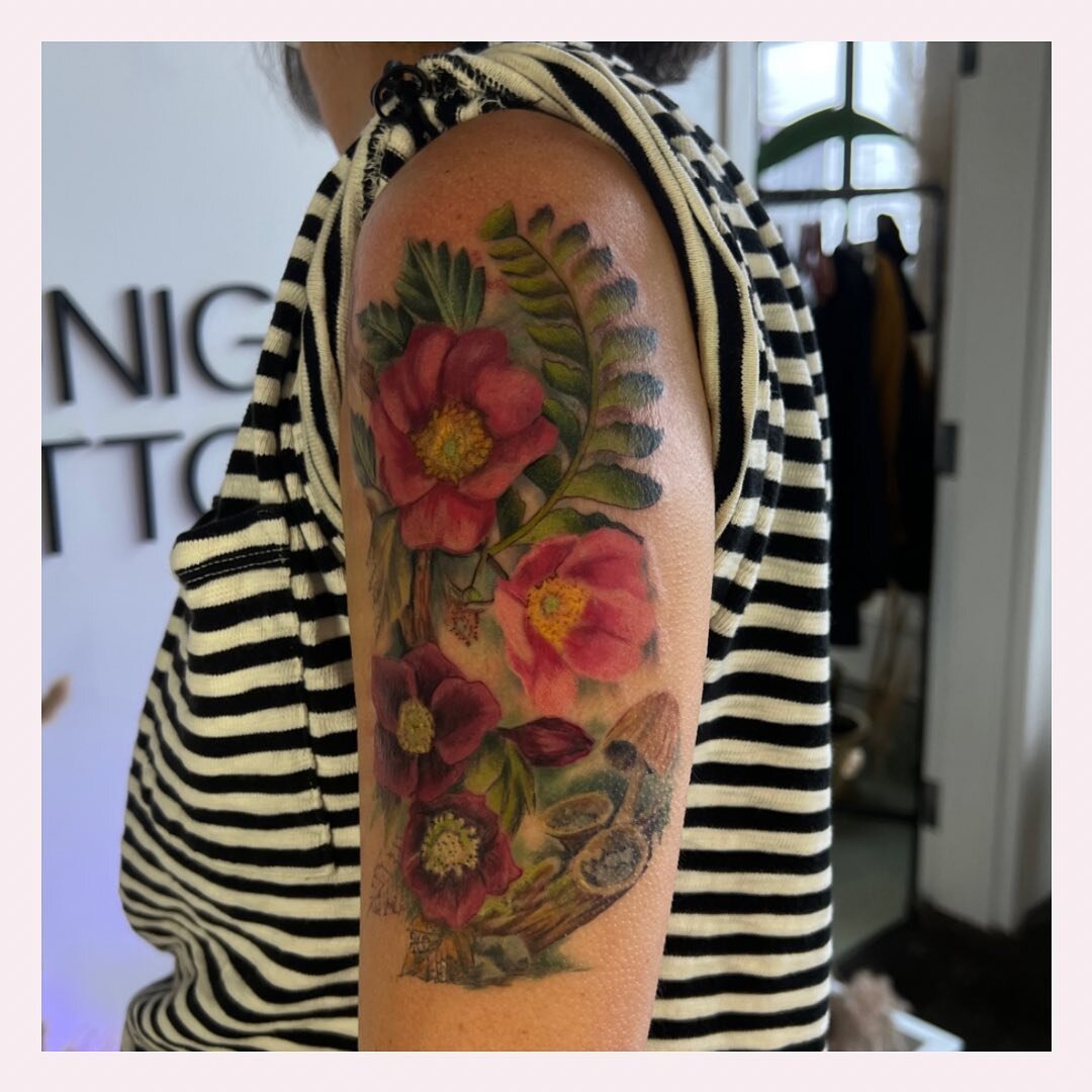 A wonderful coverup done in a painterly style. To book full color tattoos use the link in my bio #portland #oregon #colortattoo
