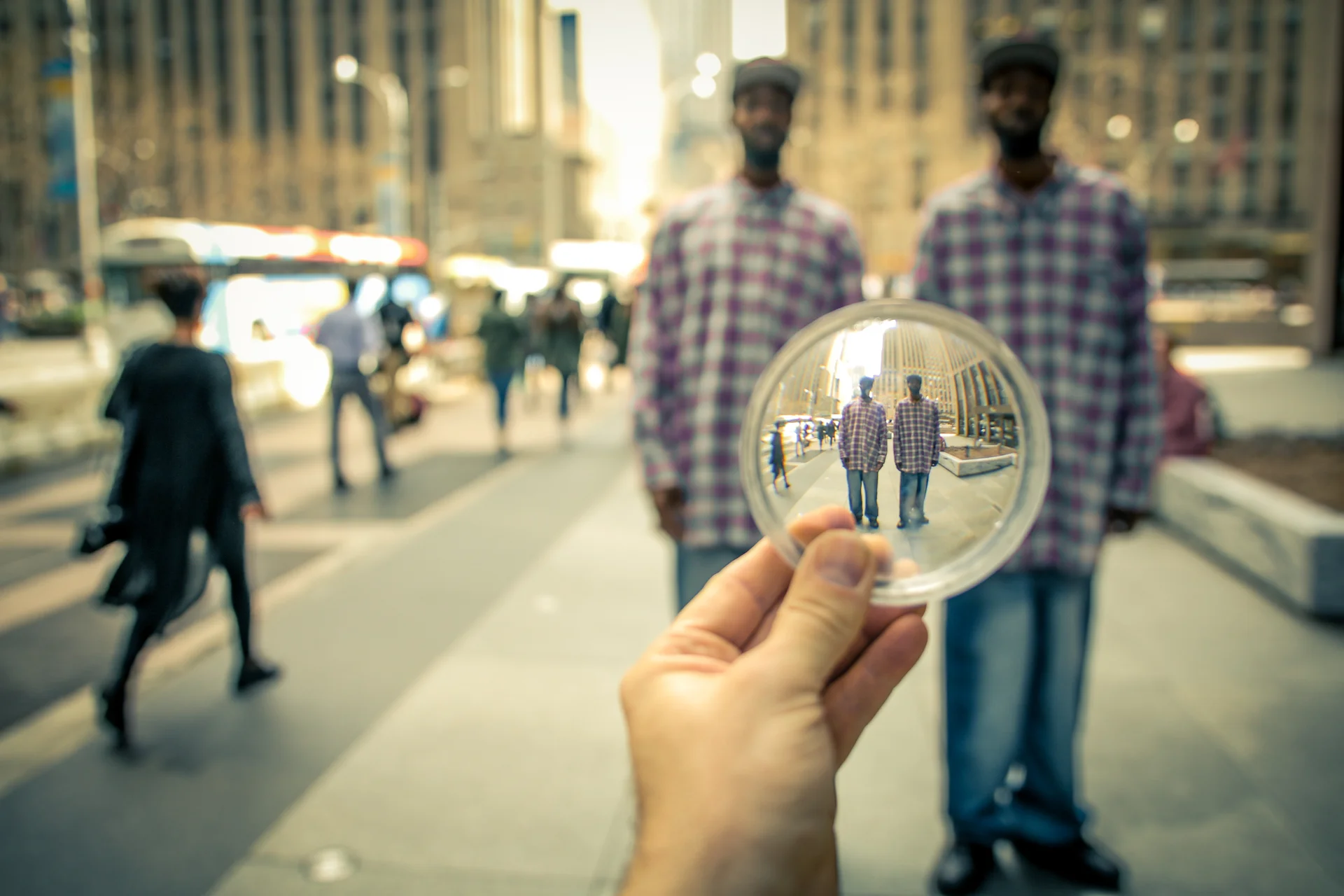 NYC APRIL 2016 PEEPHOLE 5star low res-1433.jpg