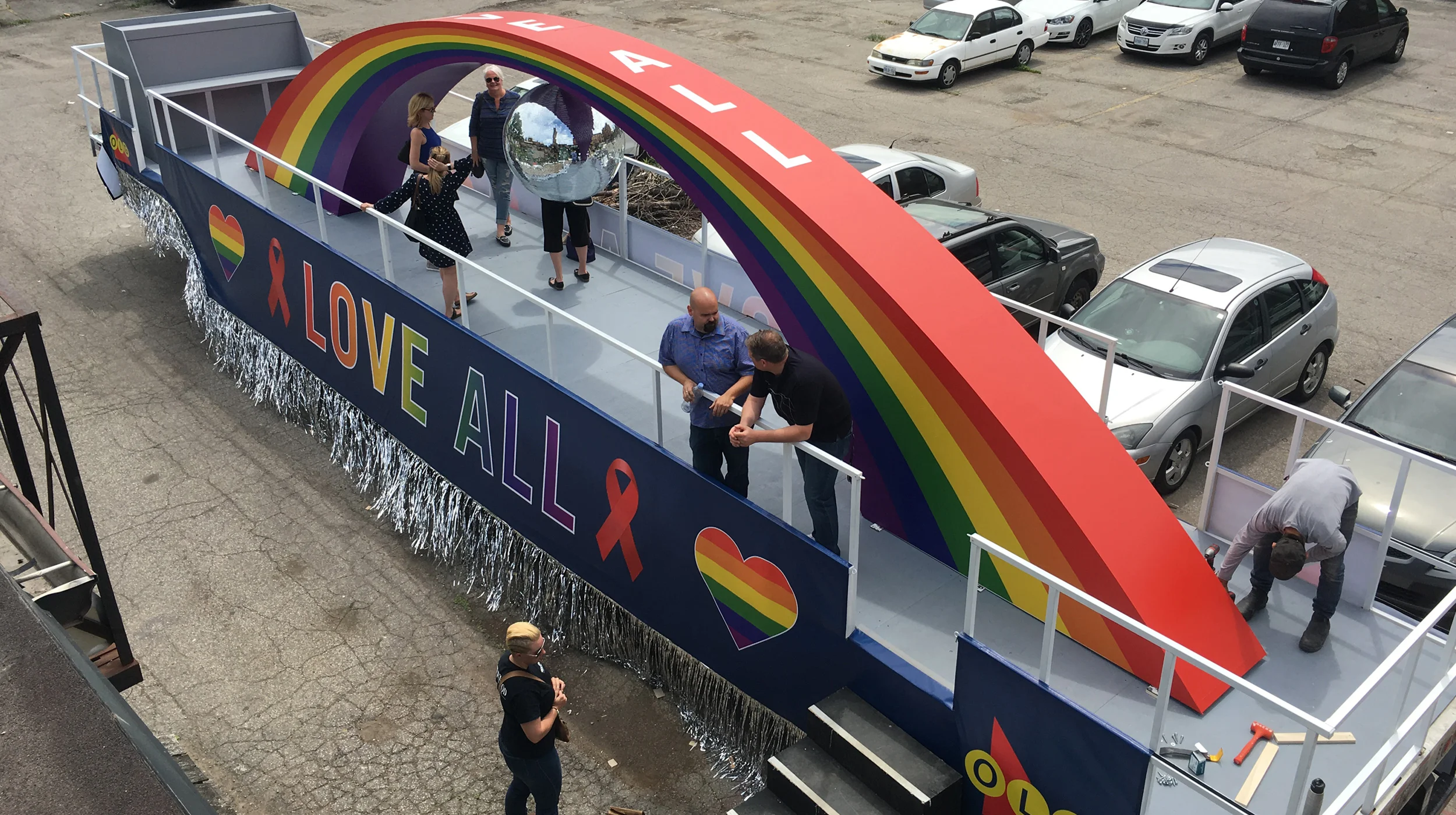 PrideParade-OLG-3.jpg