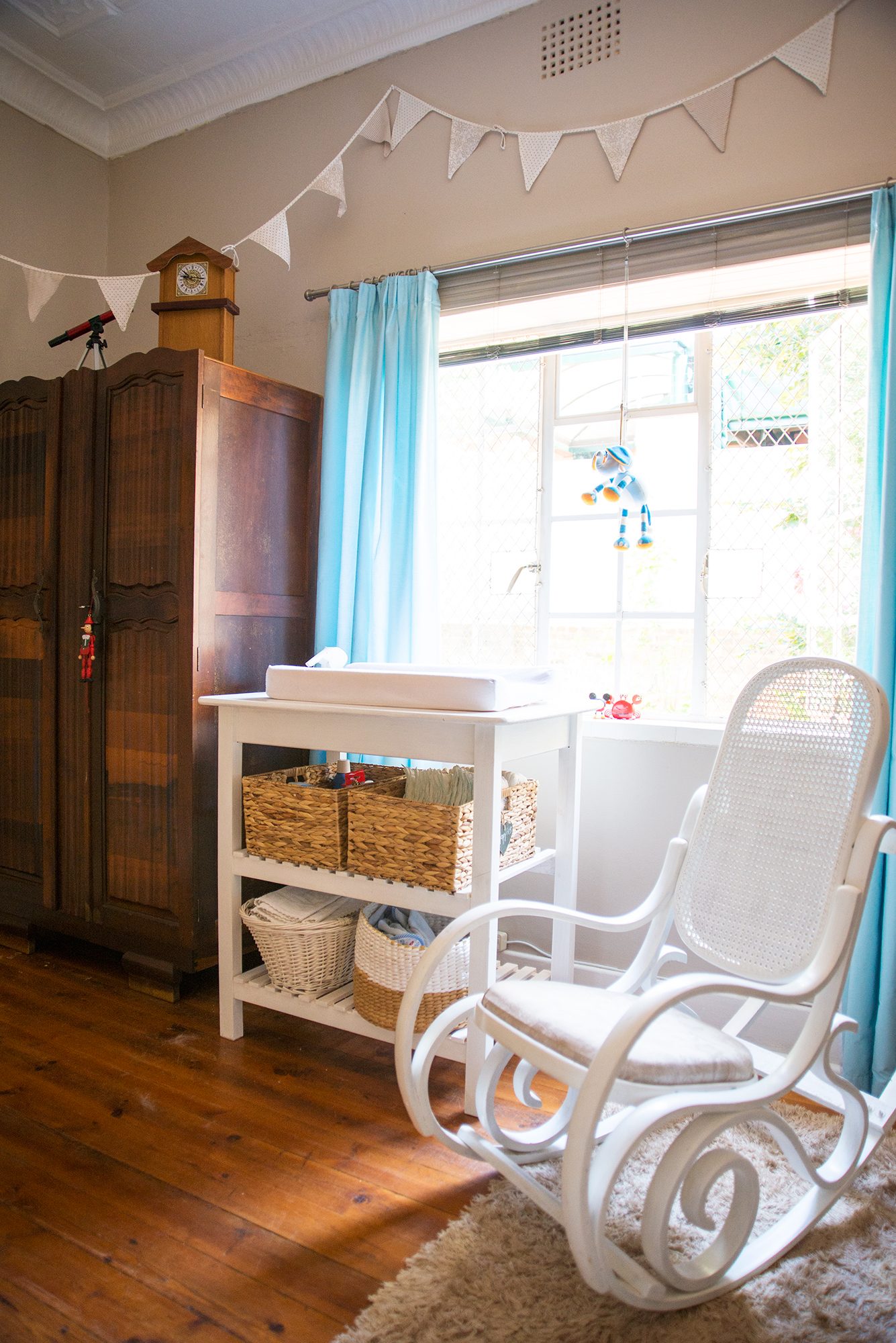 nursery-yellowlab17.jpg